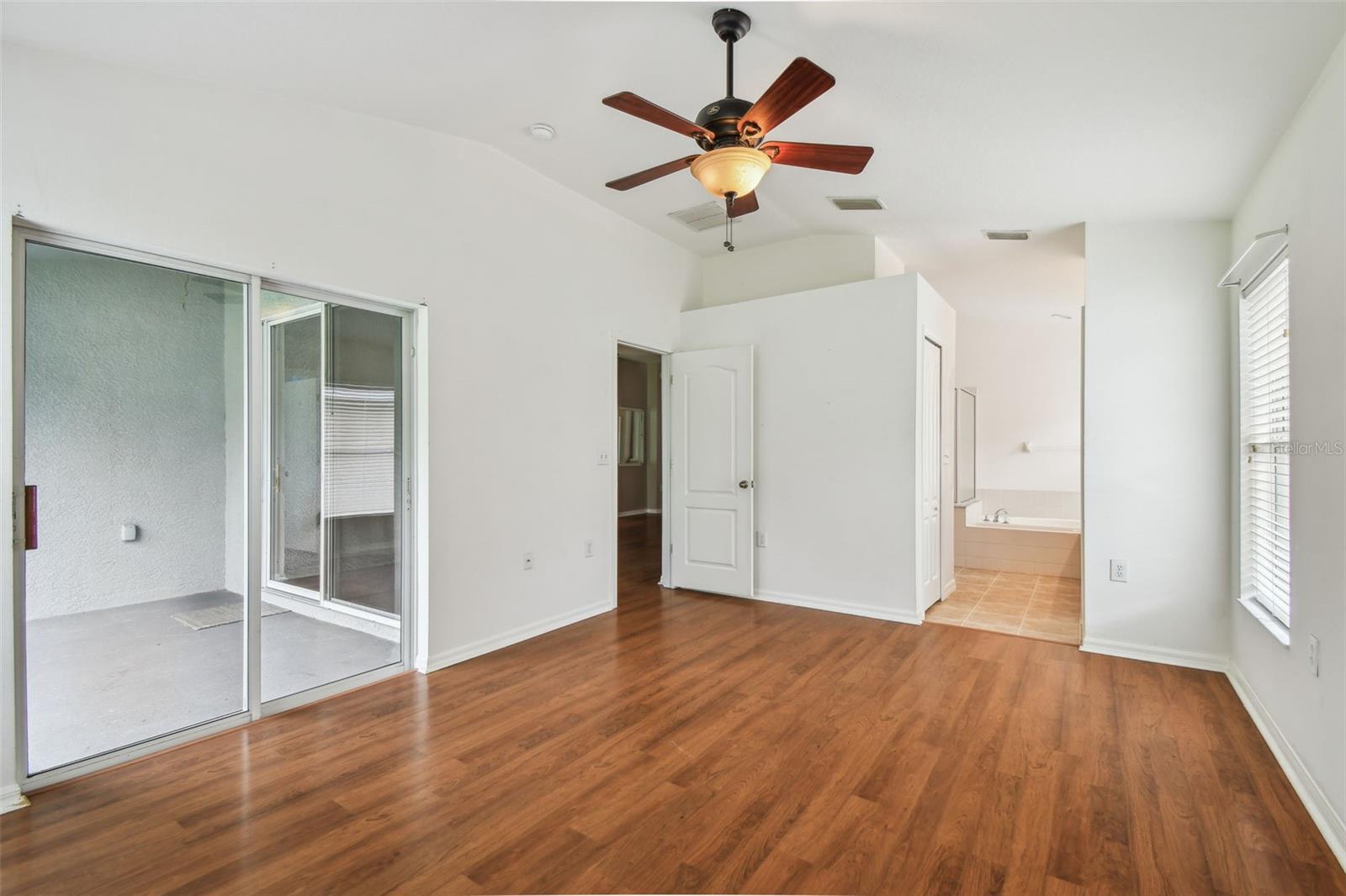 15709 LEATHERLEAF LN