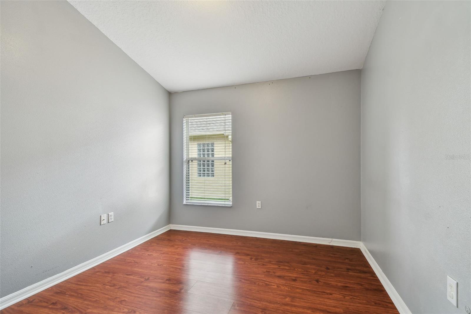 15709 LEATHERLEAF LN