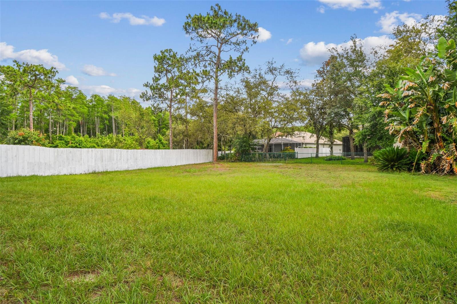 15709 LEATHERLEAF LN