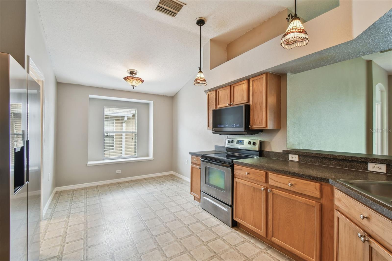 15709 LEATHERLEAF LN