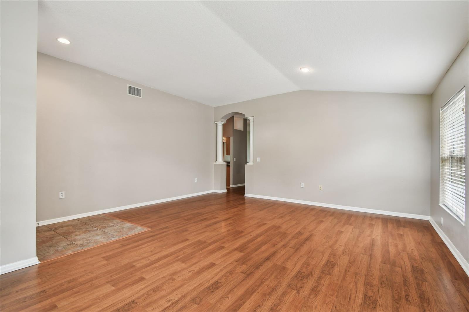 15709 LEATHERLEAF LN