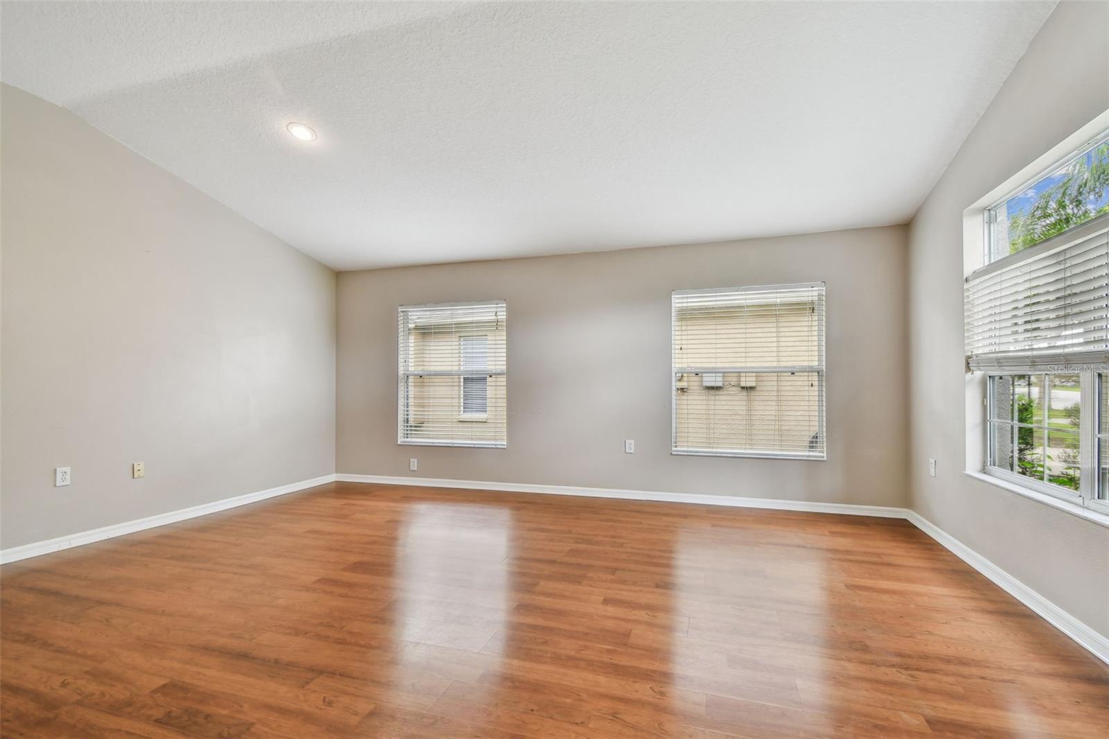 15709 LEATHERLEAF LN