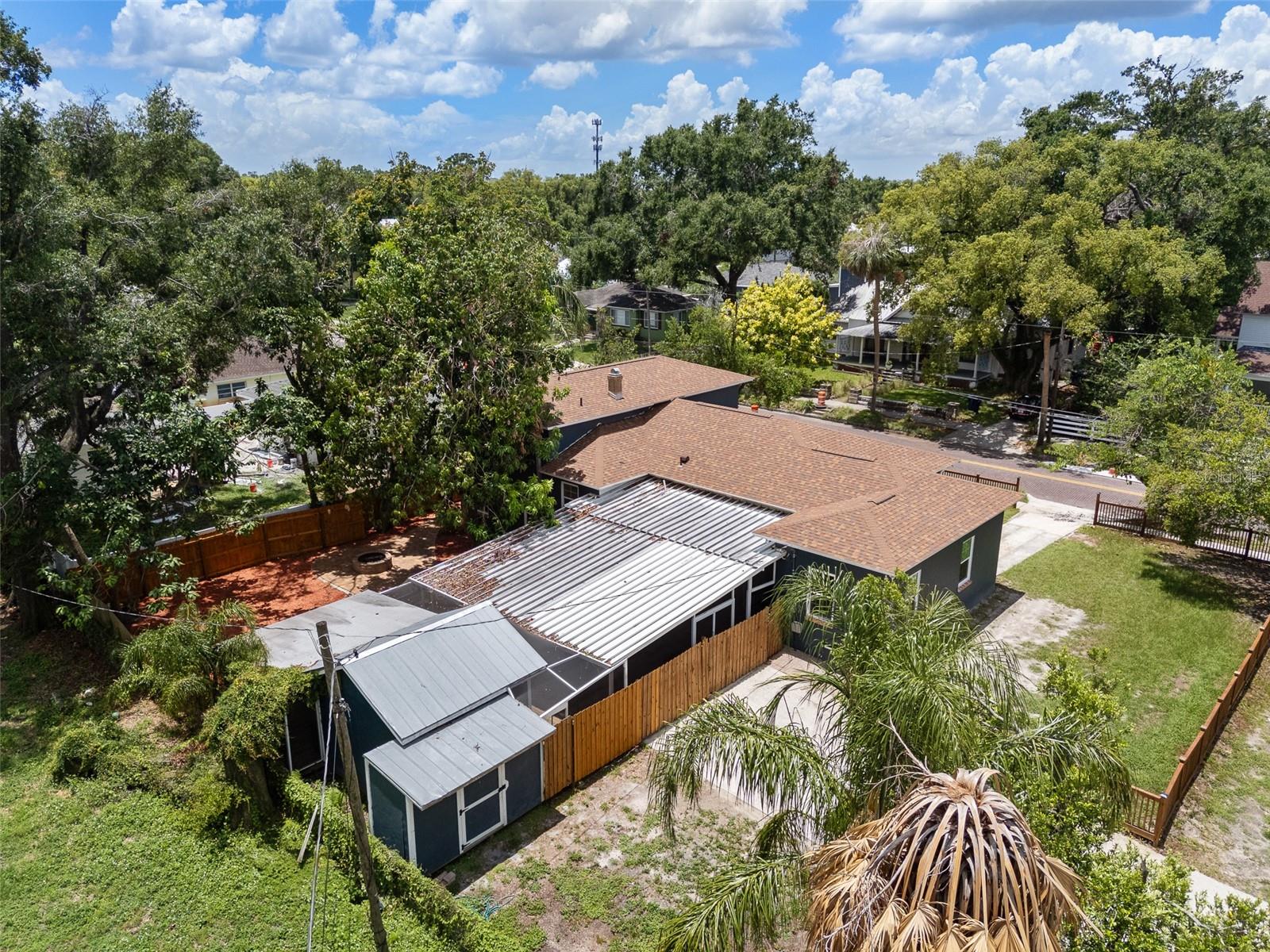 2819 N CENTRAL AVE