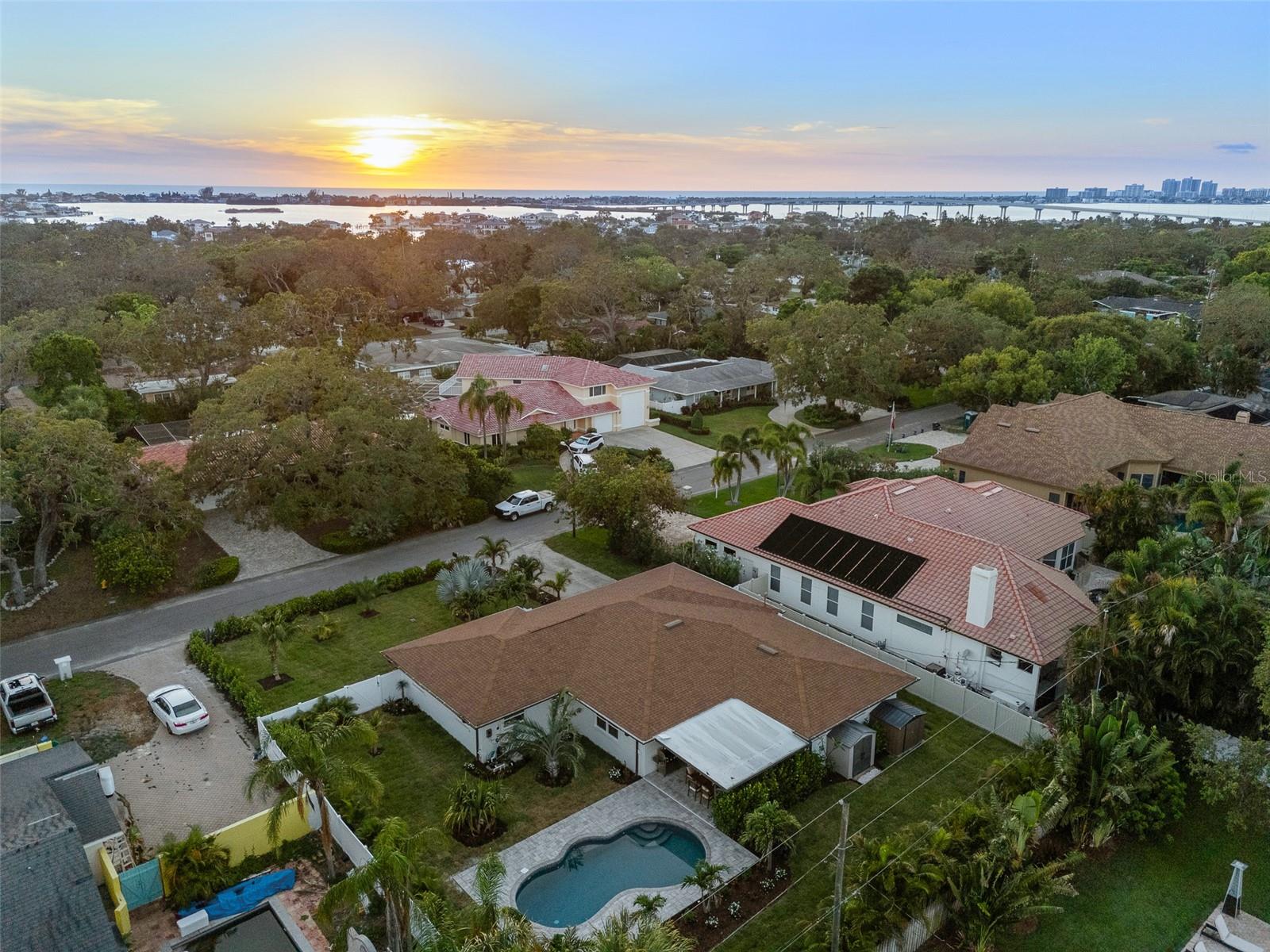 309 PALMETTO LN