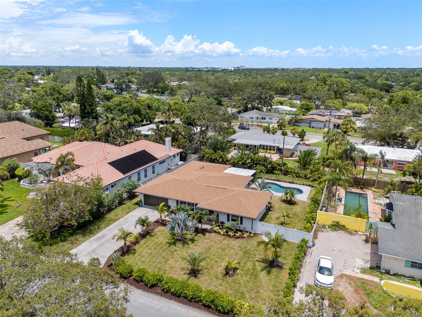 309 PALMETTO LN