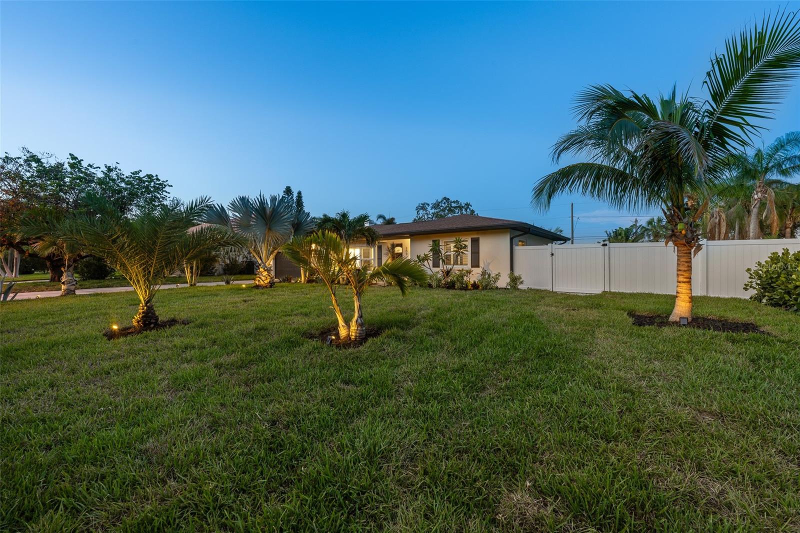 309 PALMETTO LN