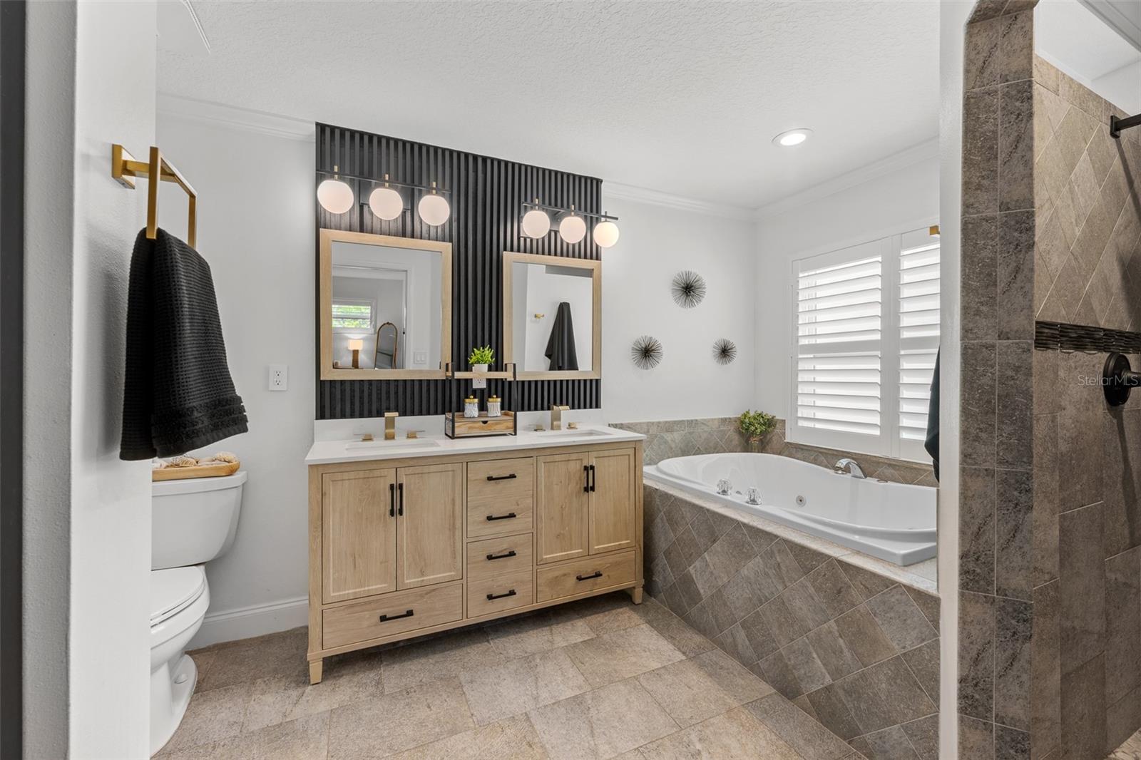 309 PALMETTO LN
