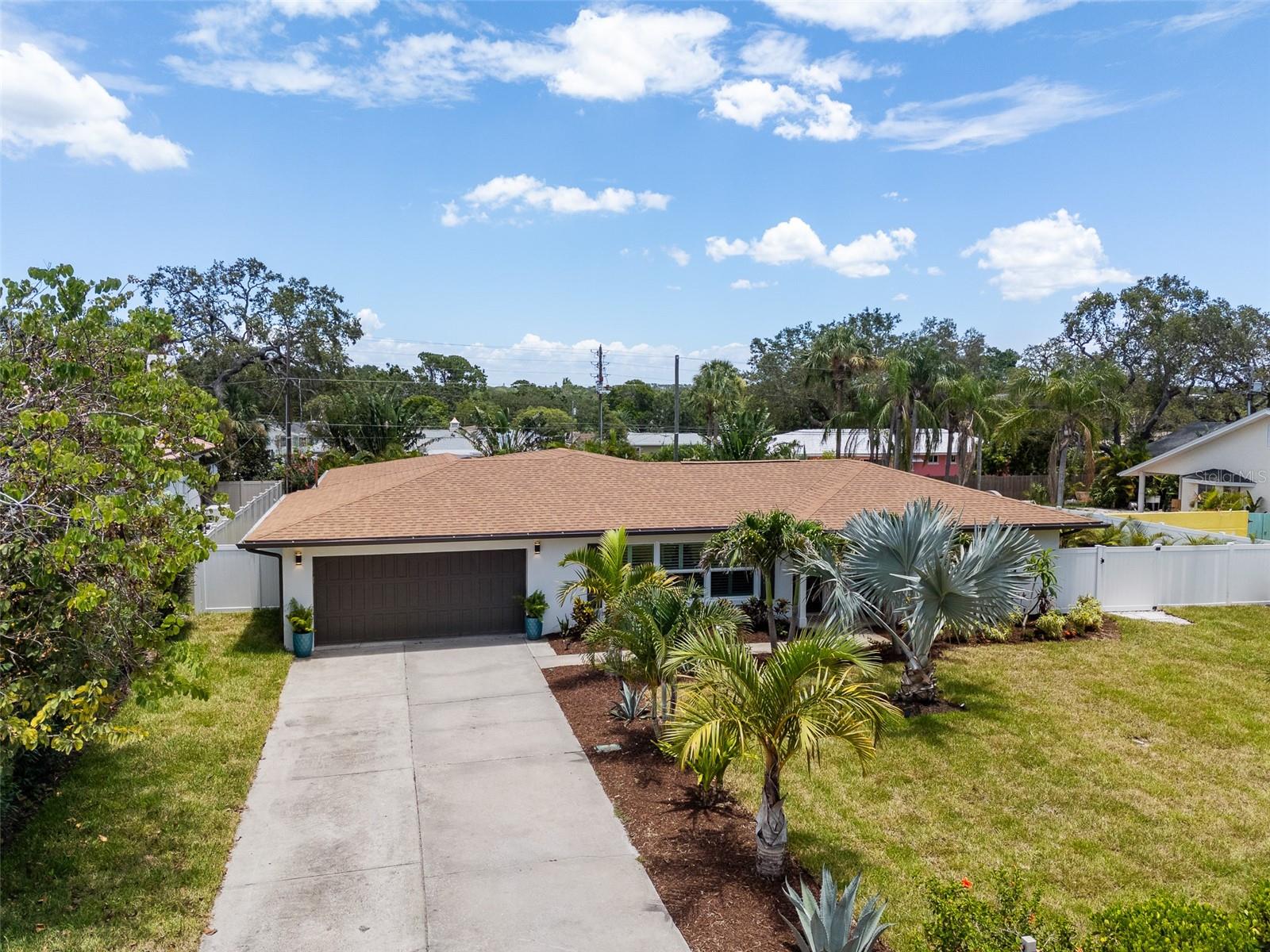 309 PALMETTO LN