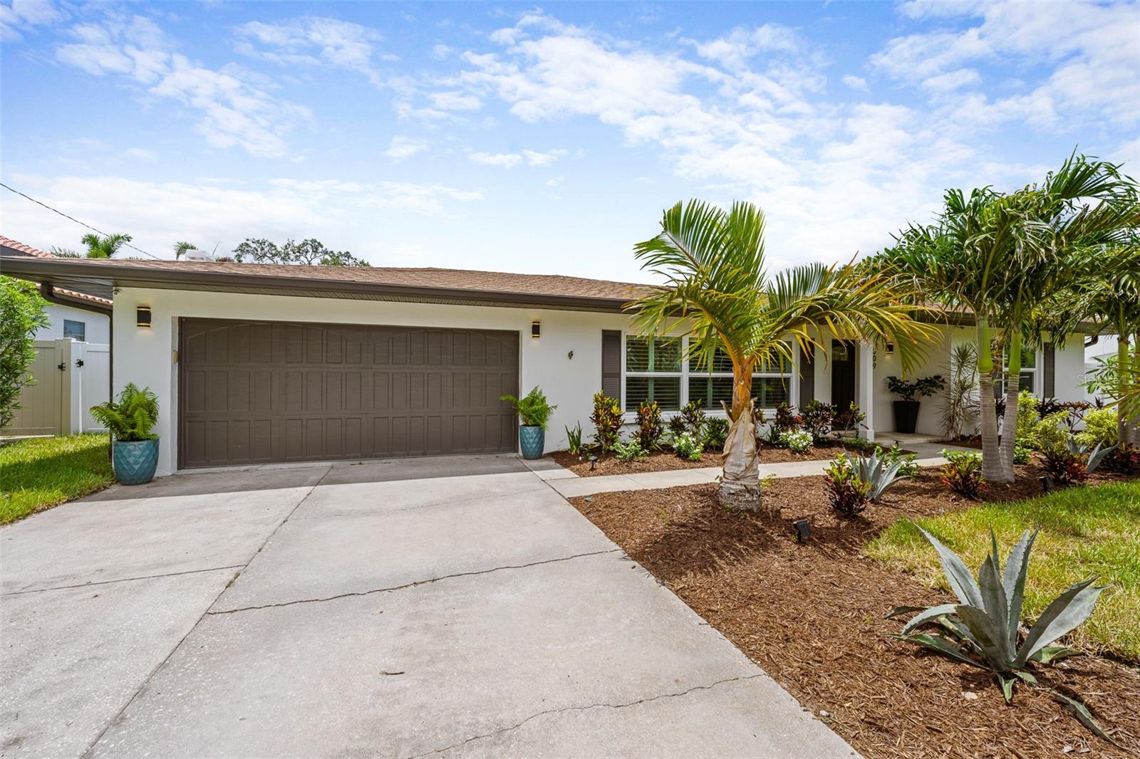 309 PALMETTO LN