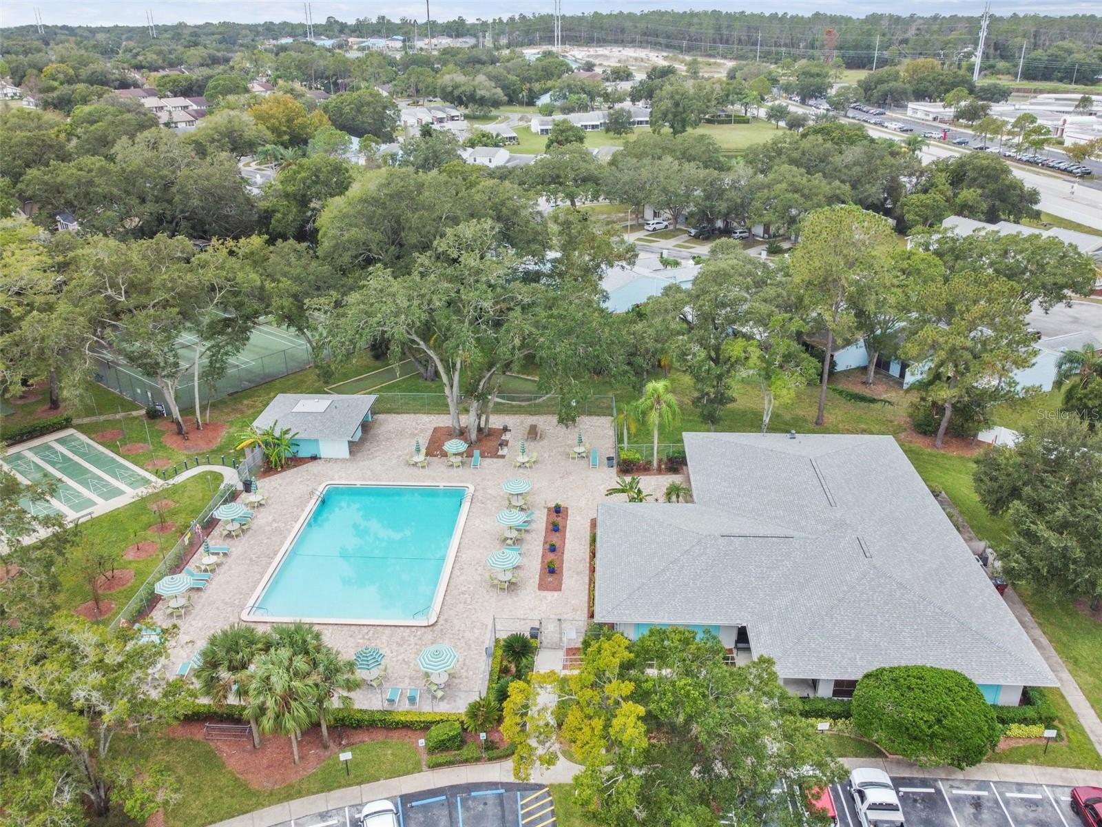 3335 FOX HUNT DR