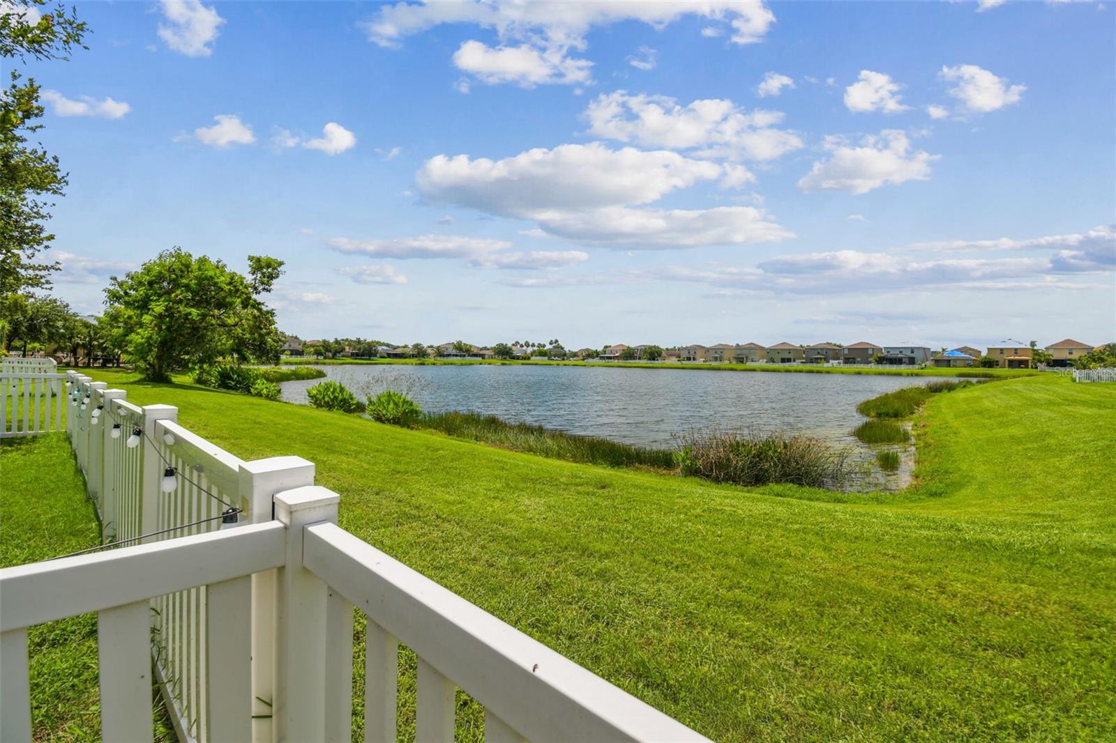 1012 SEMINOLE SKY DR