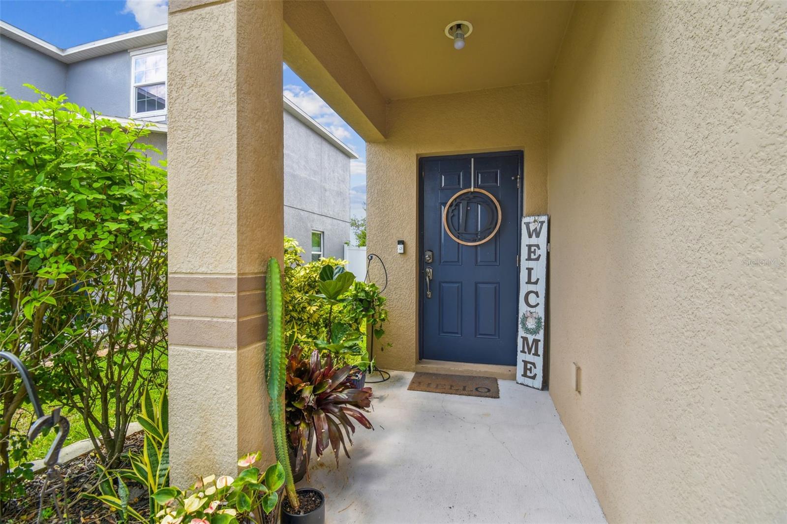 1012 SEMINOLE SKY DR