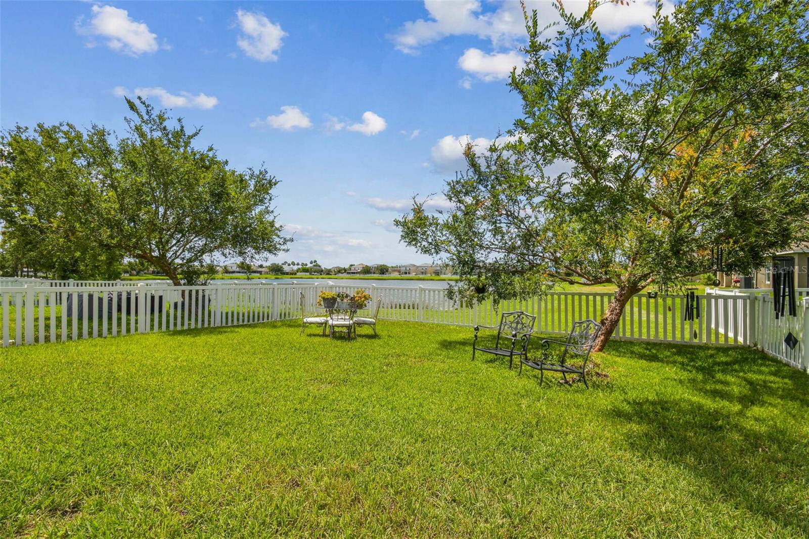 1012 SEMINOLE SKY DR