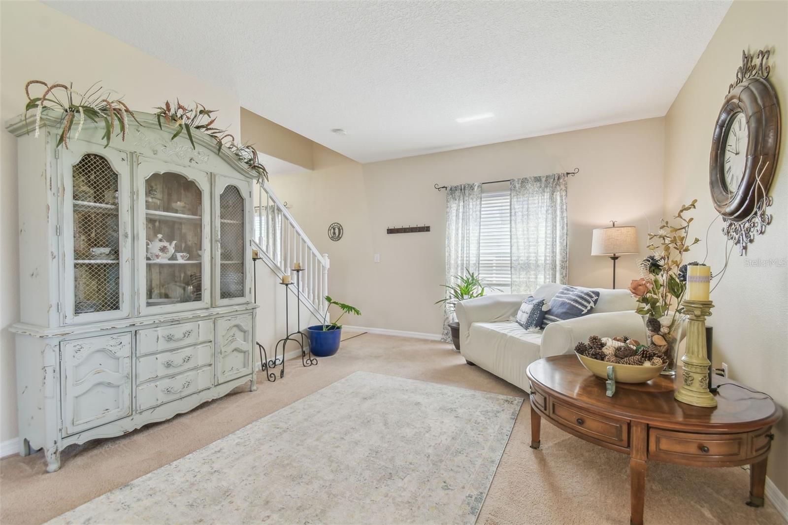 1012 SEMINOLE SKY DR