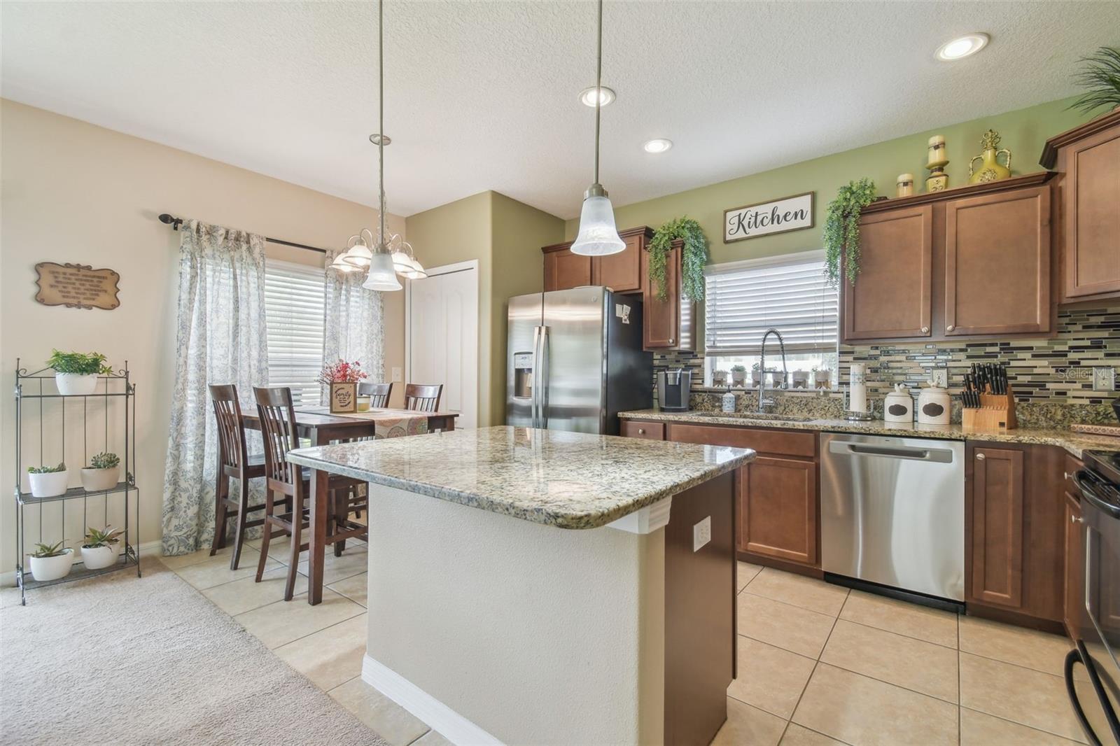 1012 SEMINOLE SKY DR