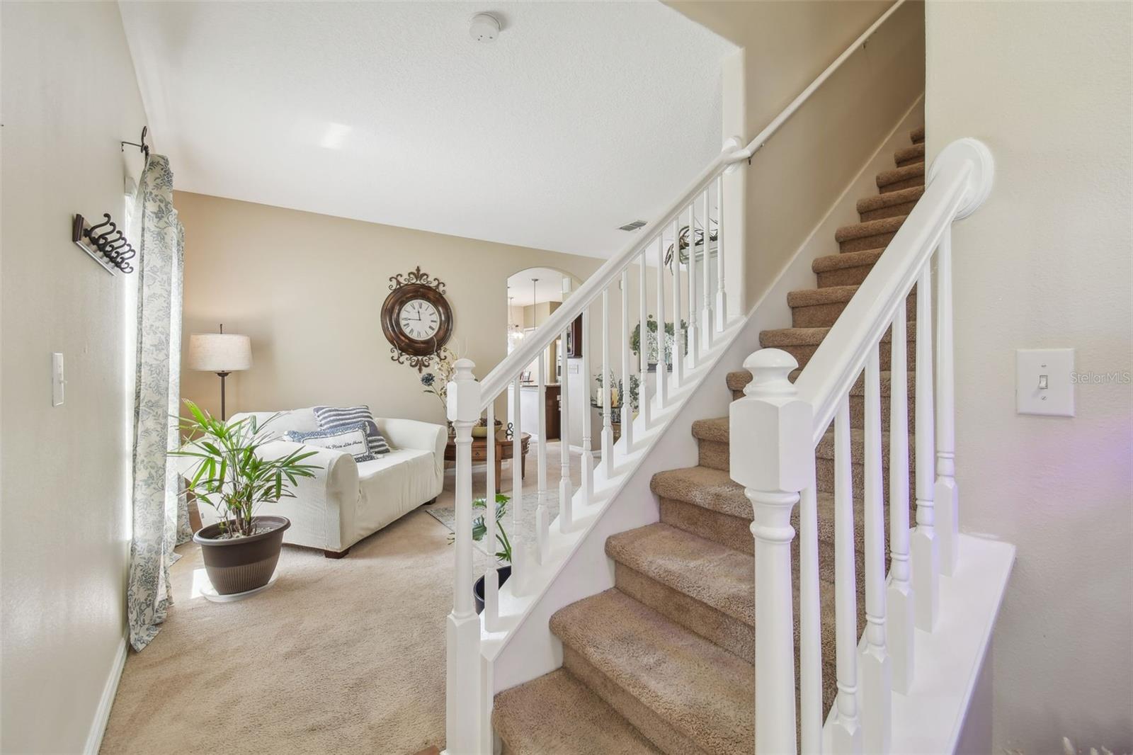 1012 SEMINOLE SKY DR