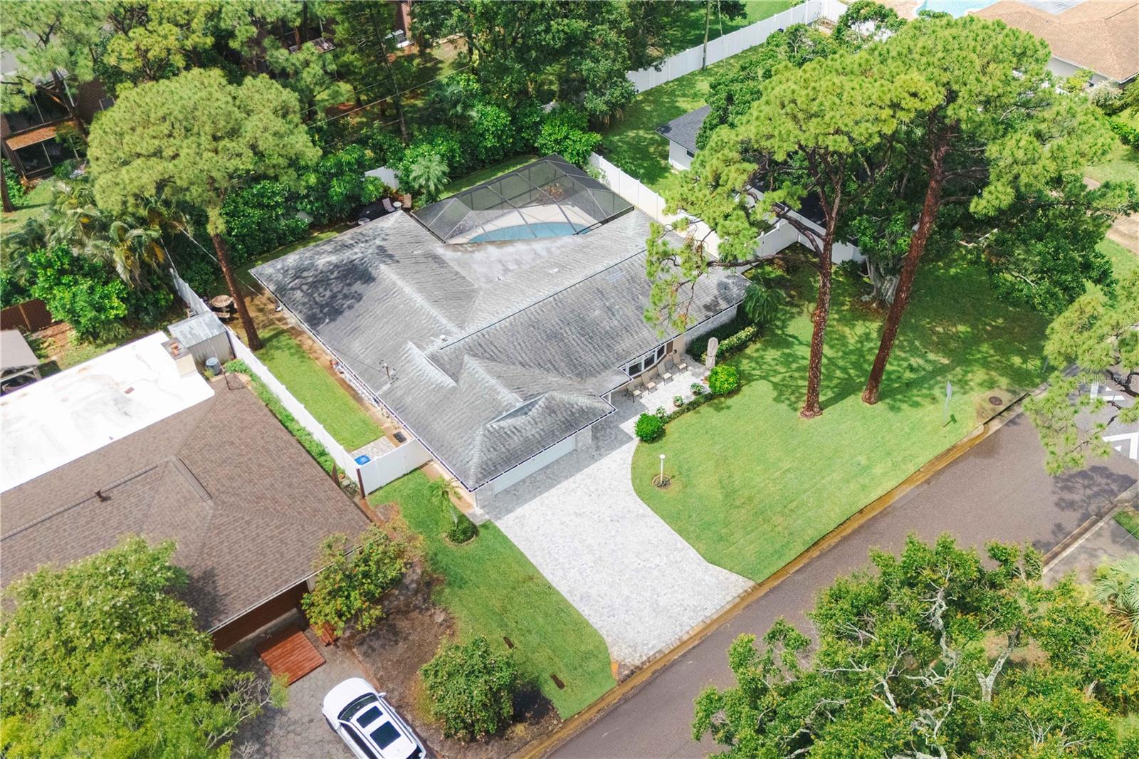 1300 86TH AVE N