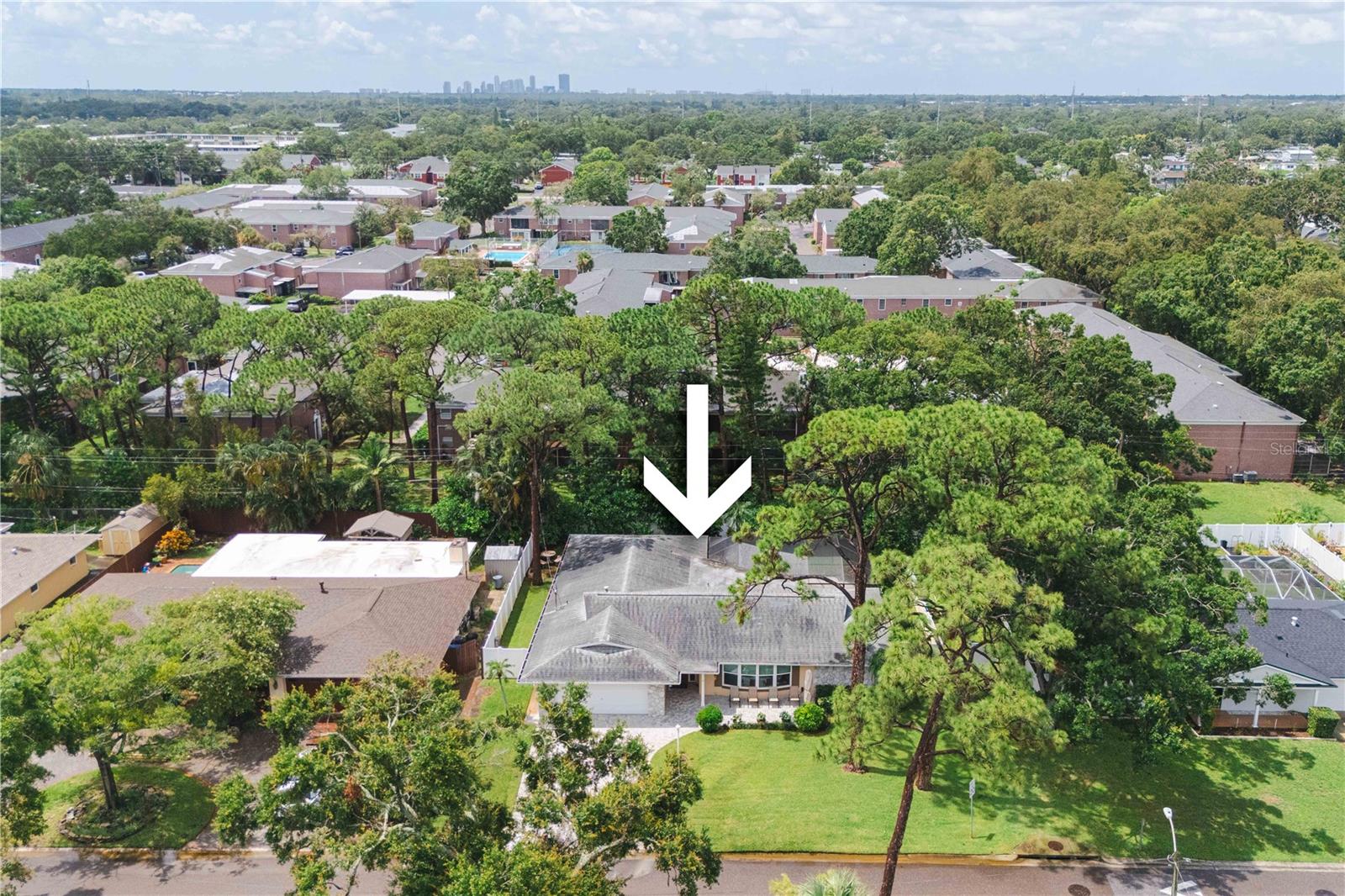 1300 86TH AVE N