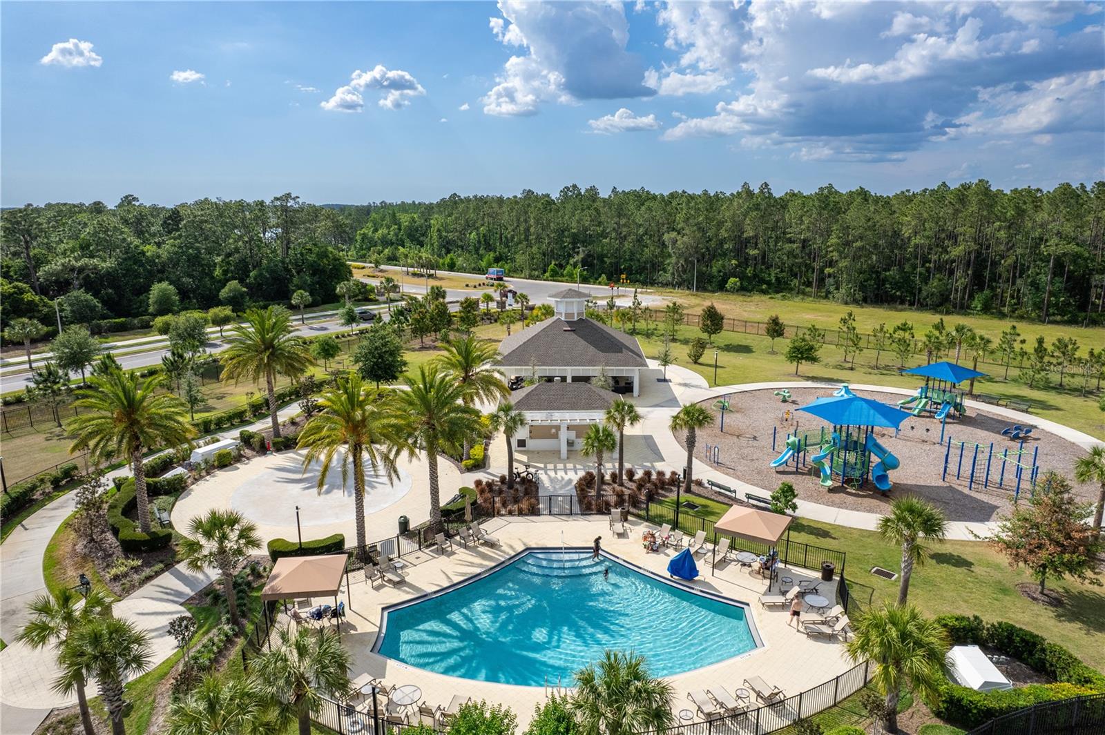 7074 GRAYBROOK DR