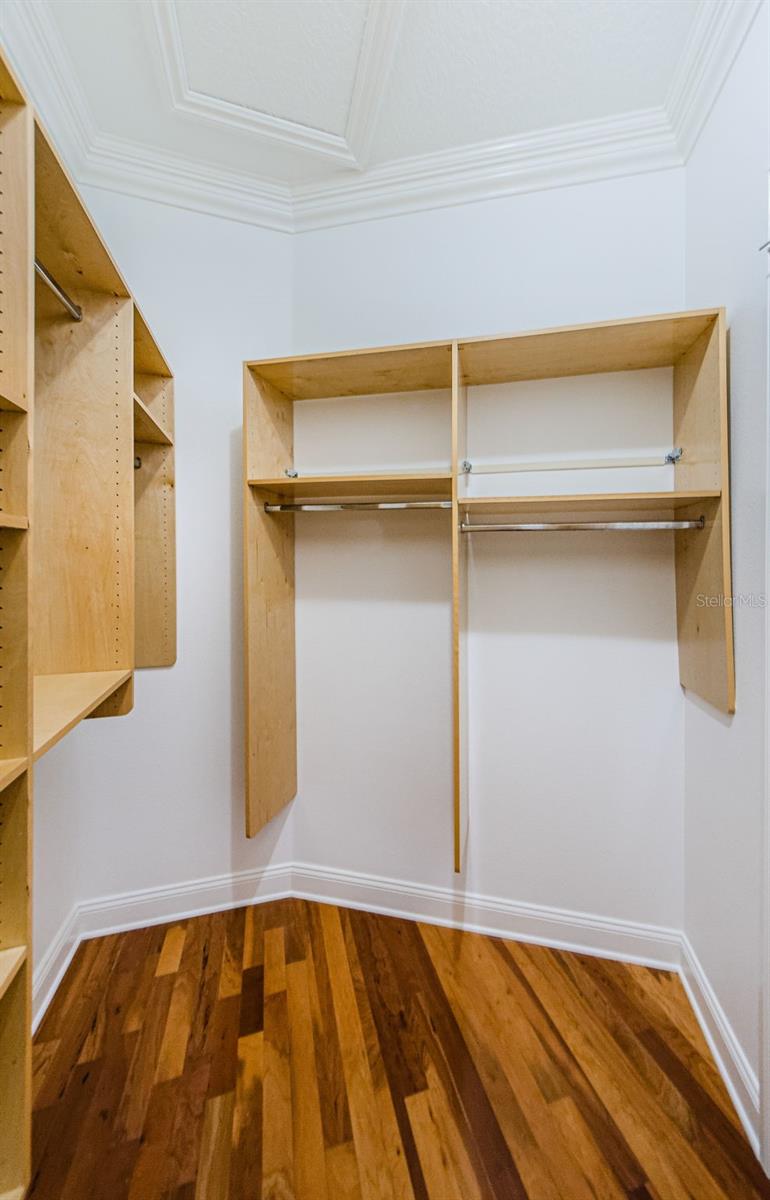 3810 VILLAS DEL SOL CT