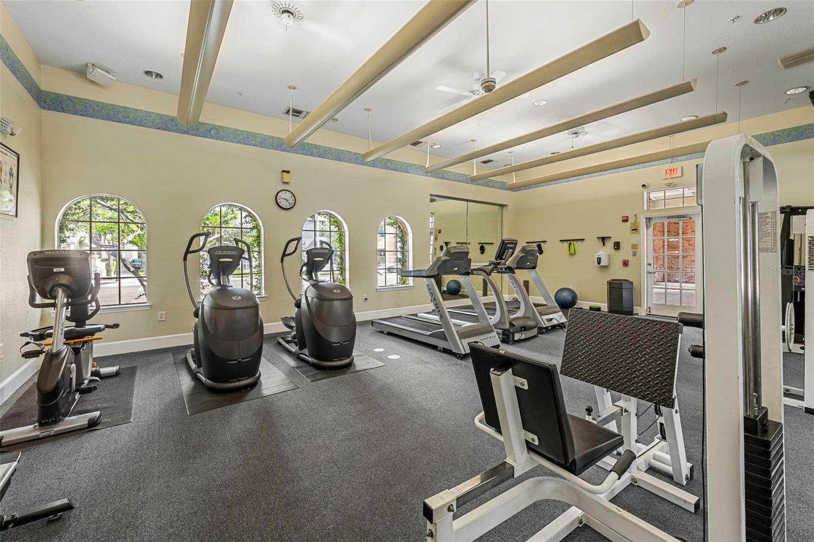 501 KNIGHTS RUN AVE #1123