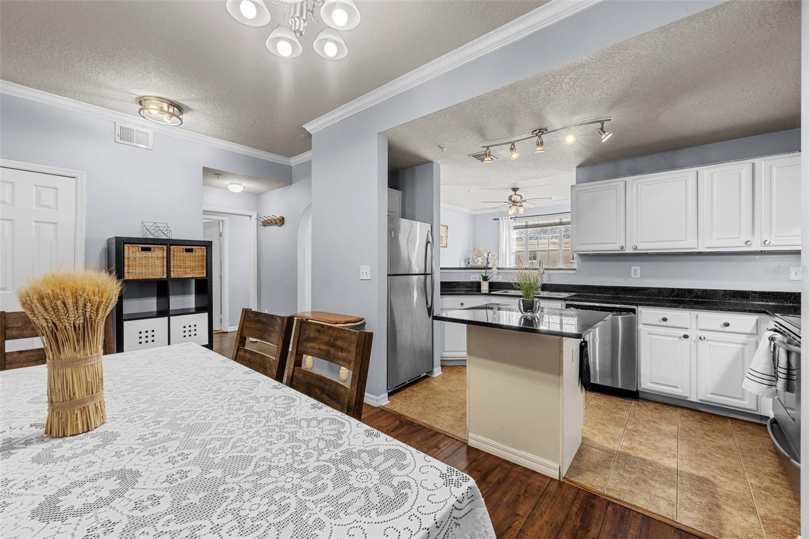 501 KNIGHTS RUN AVE #1123