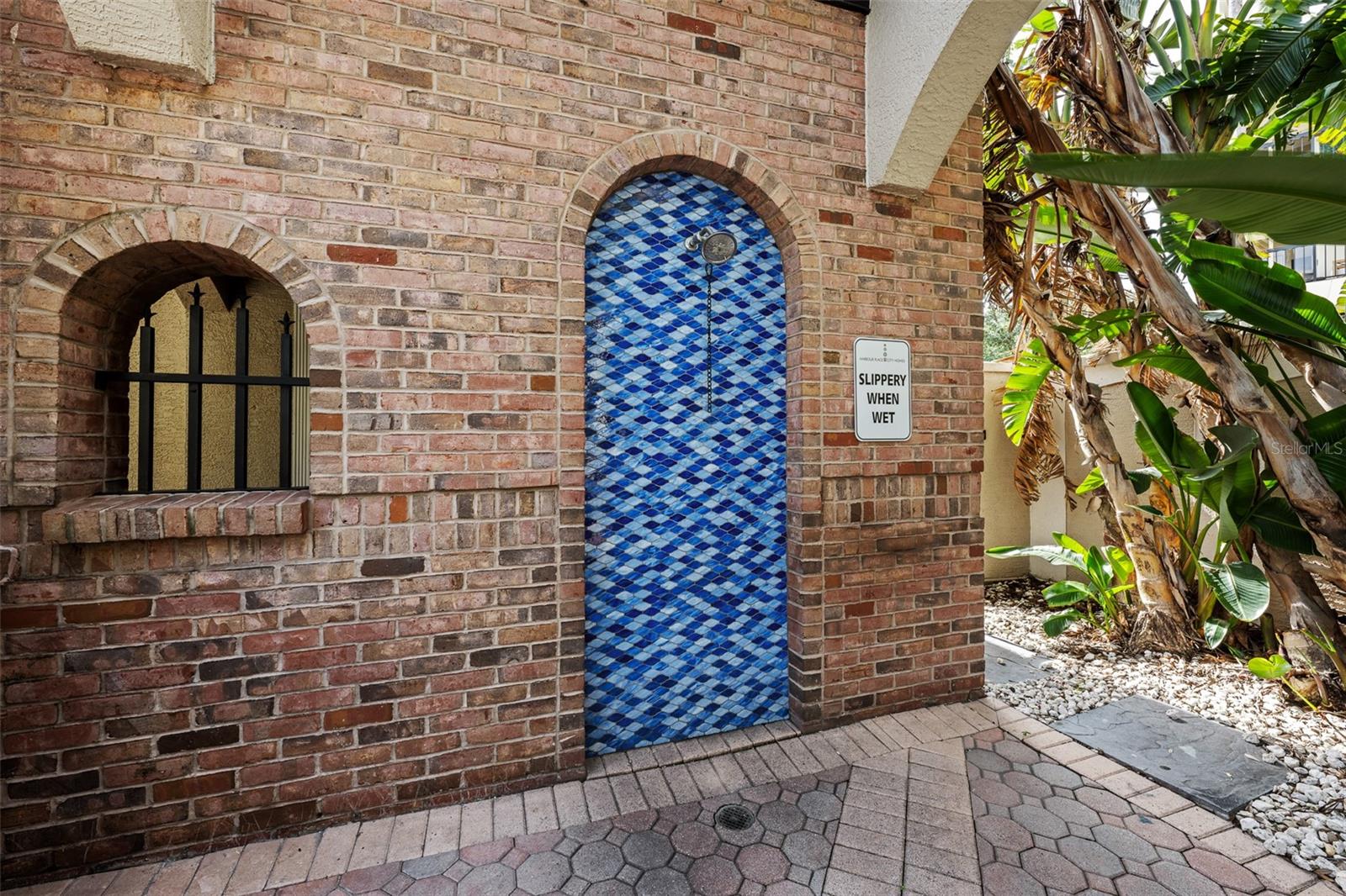 501 KNIGHTS RUN AVE #1123