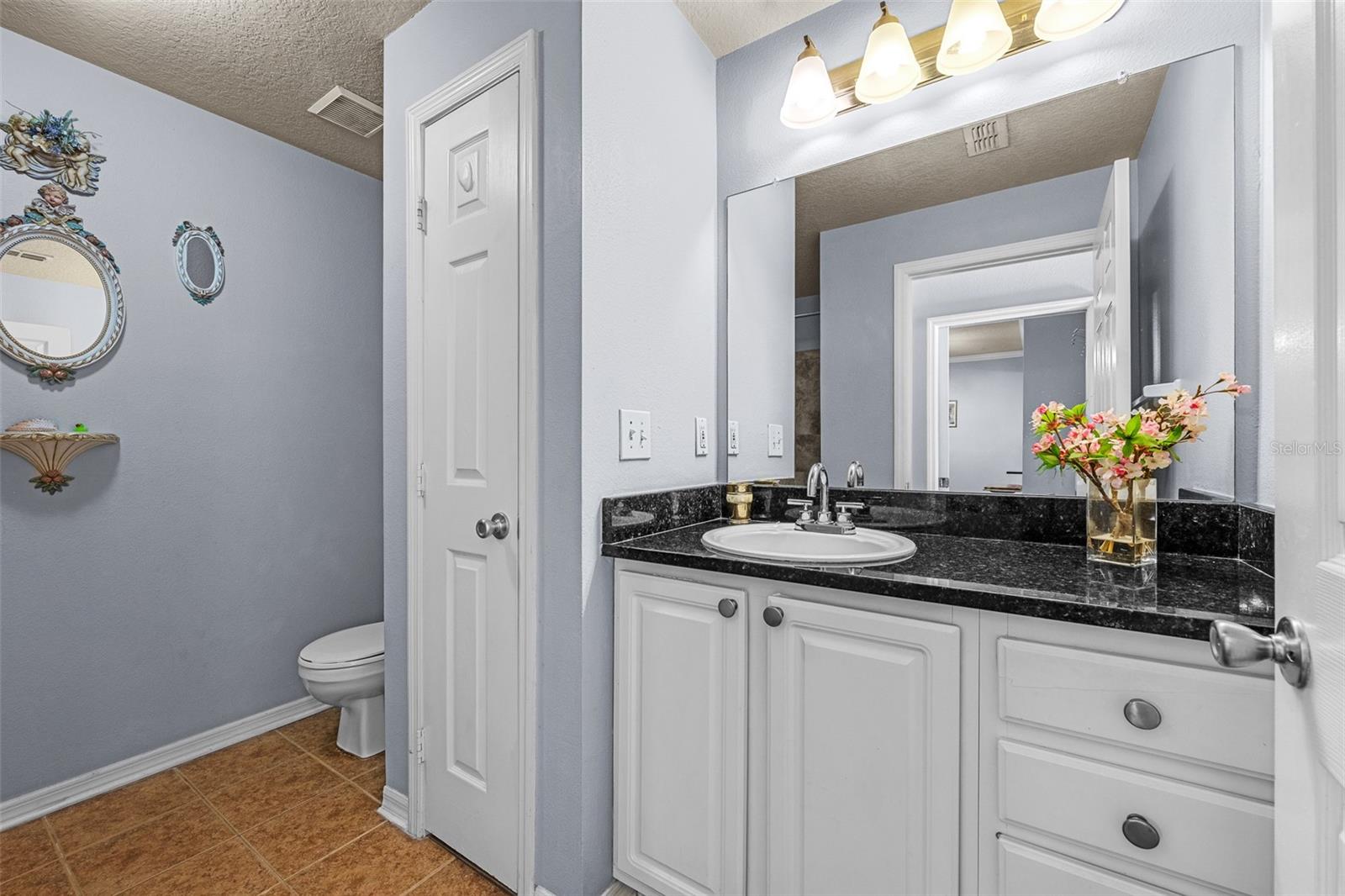 501 KNIGHTS RUN AVE #1123