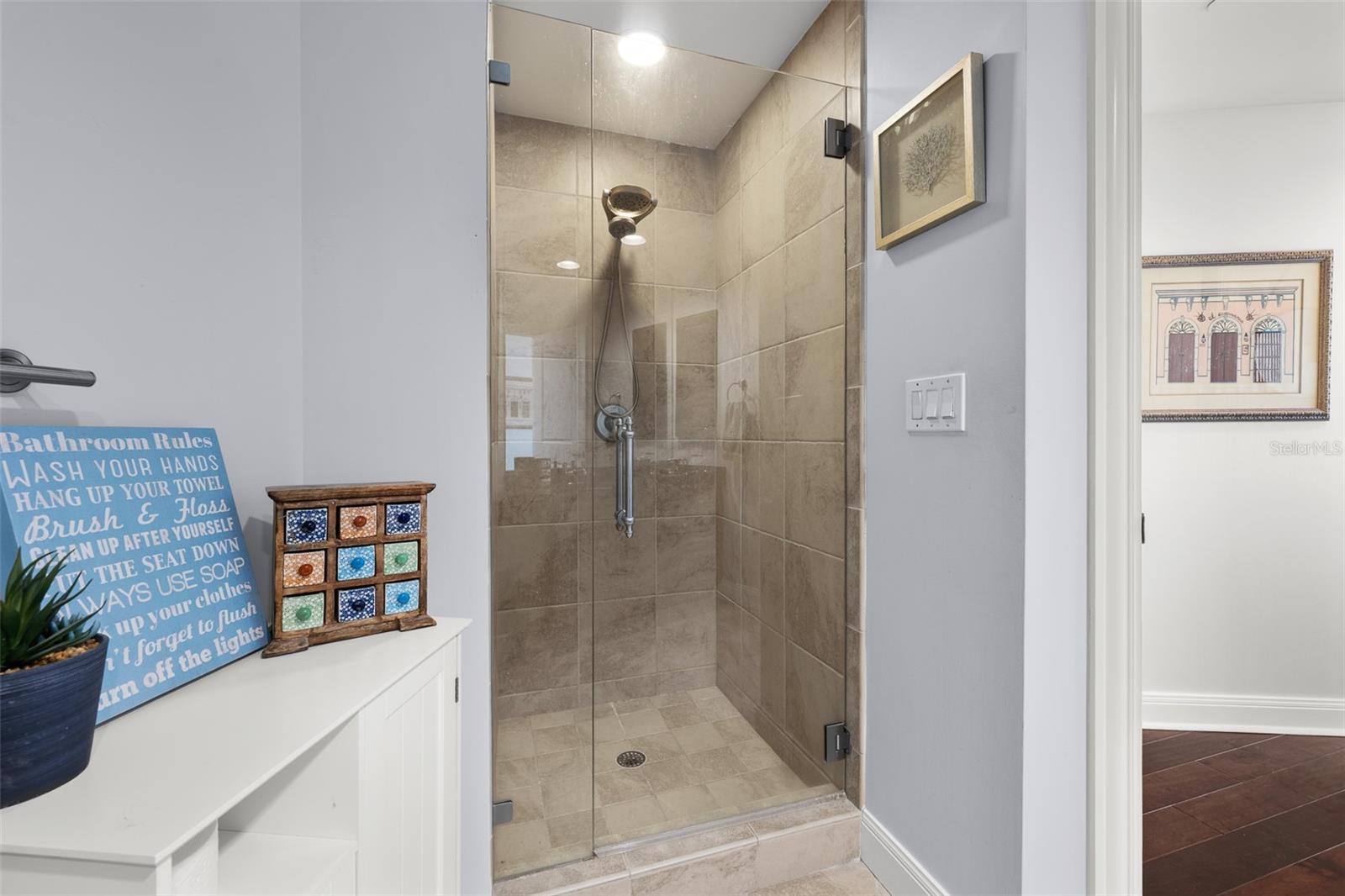 450 KNIGHTS RUN AVE #704