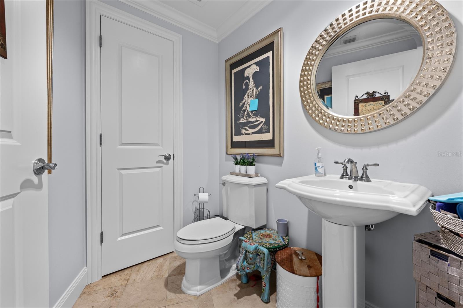 450 KNIGHTS RUN AVE #704