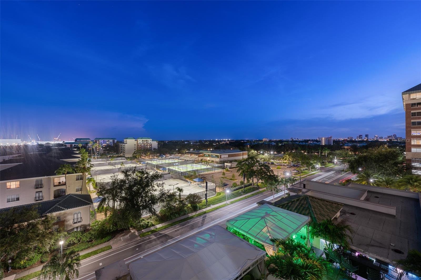 450 KNIGHTS RUN AVE #704