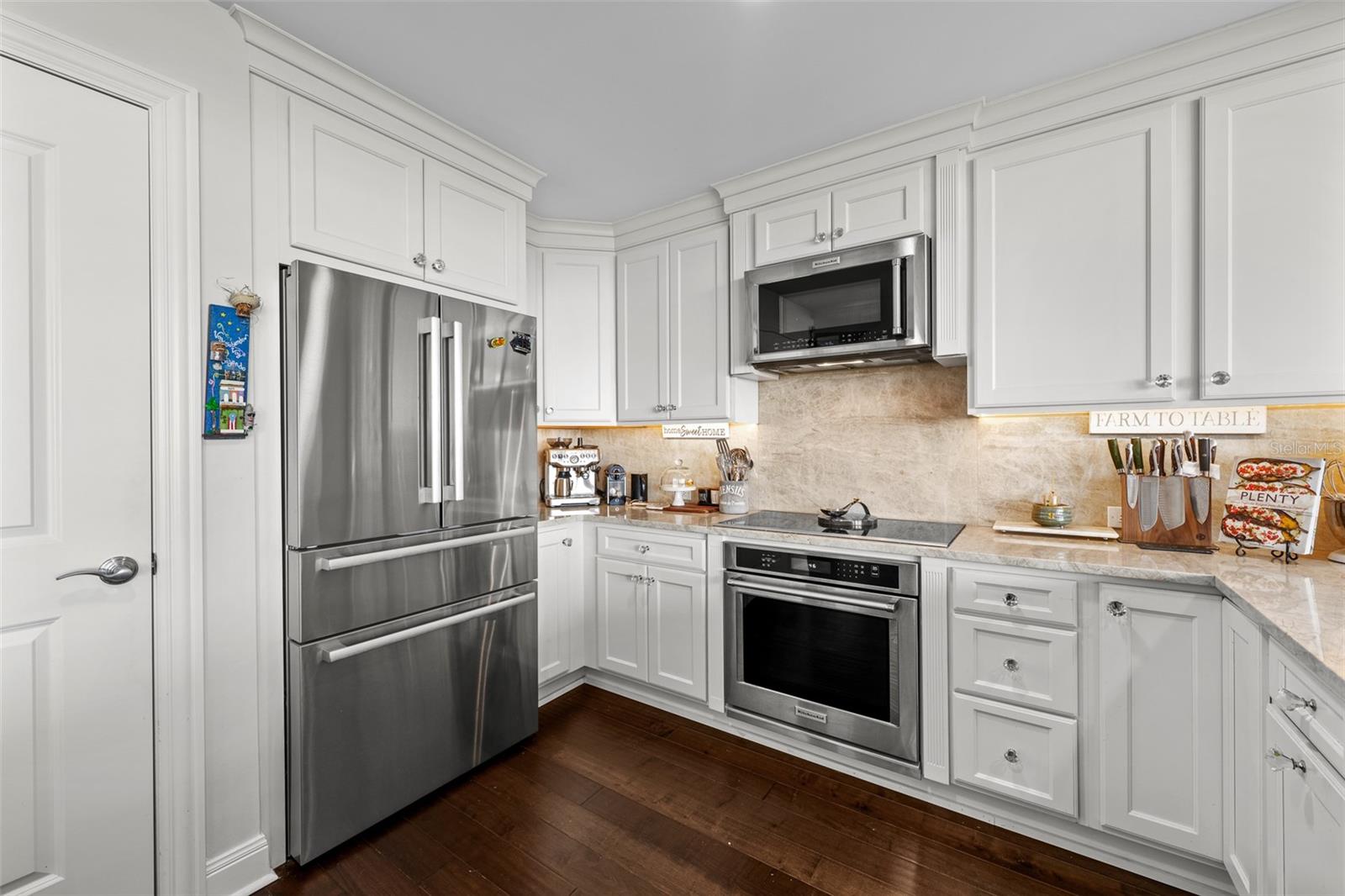 450 KNIGHTS RUN AVE #704