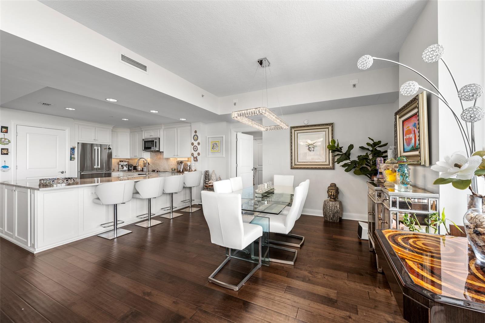 450 KNIGHTS RUN AVE #704