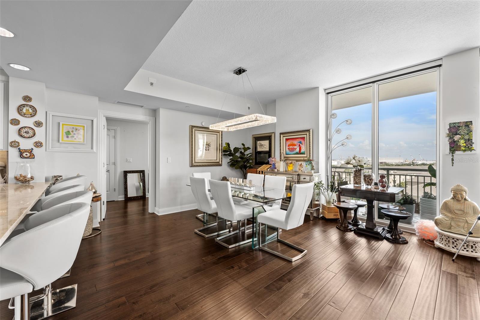 450 KNIGHTS RUN AVE #704