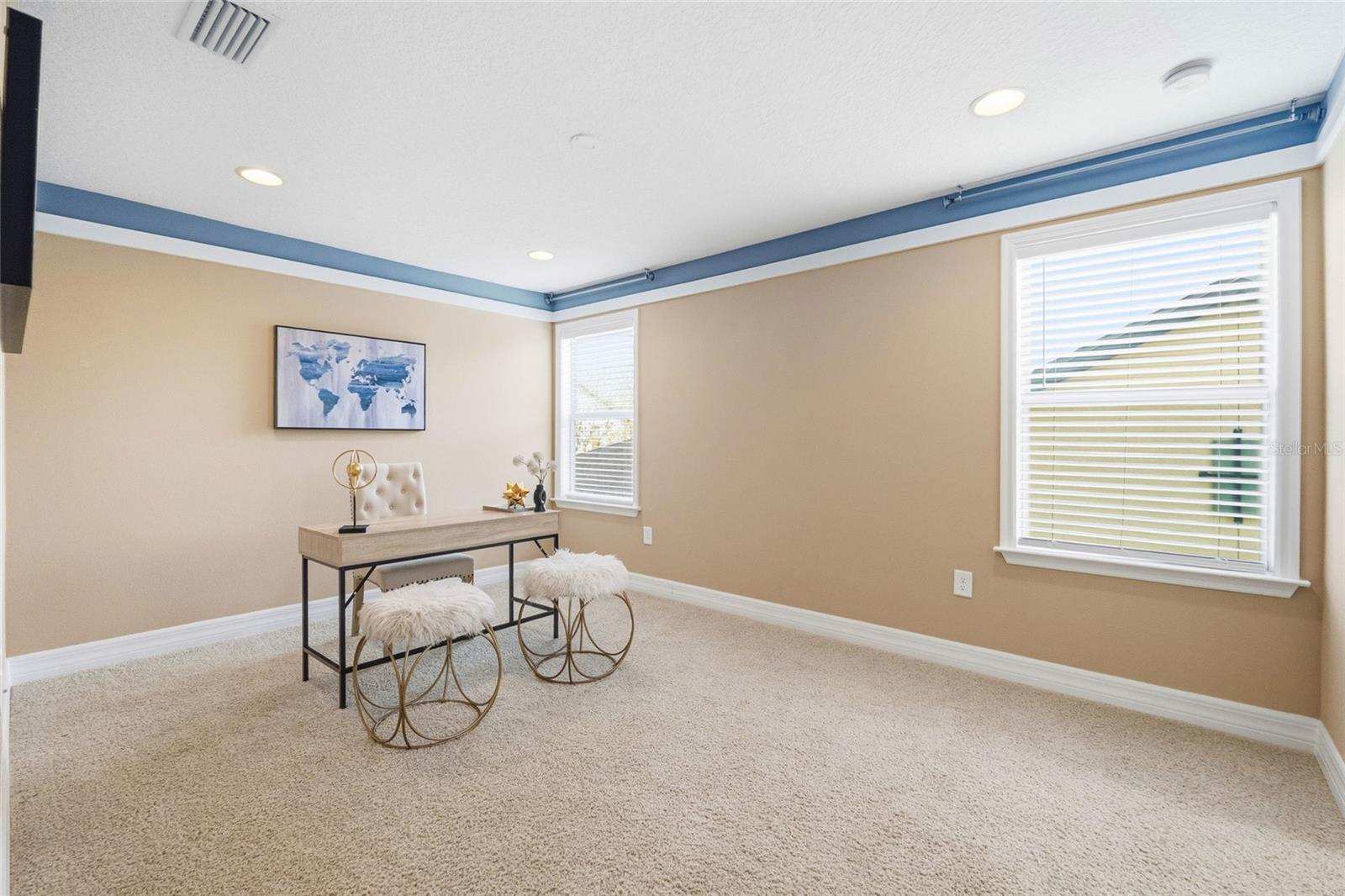 4527 SCARLET LOOP