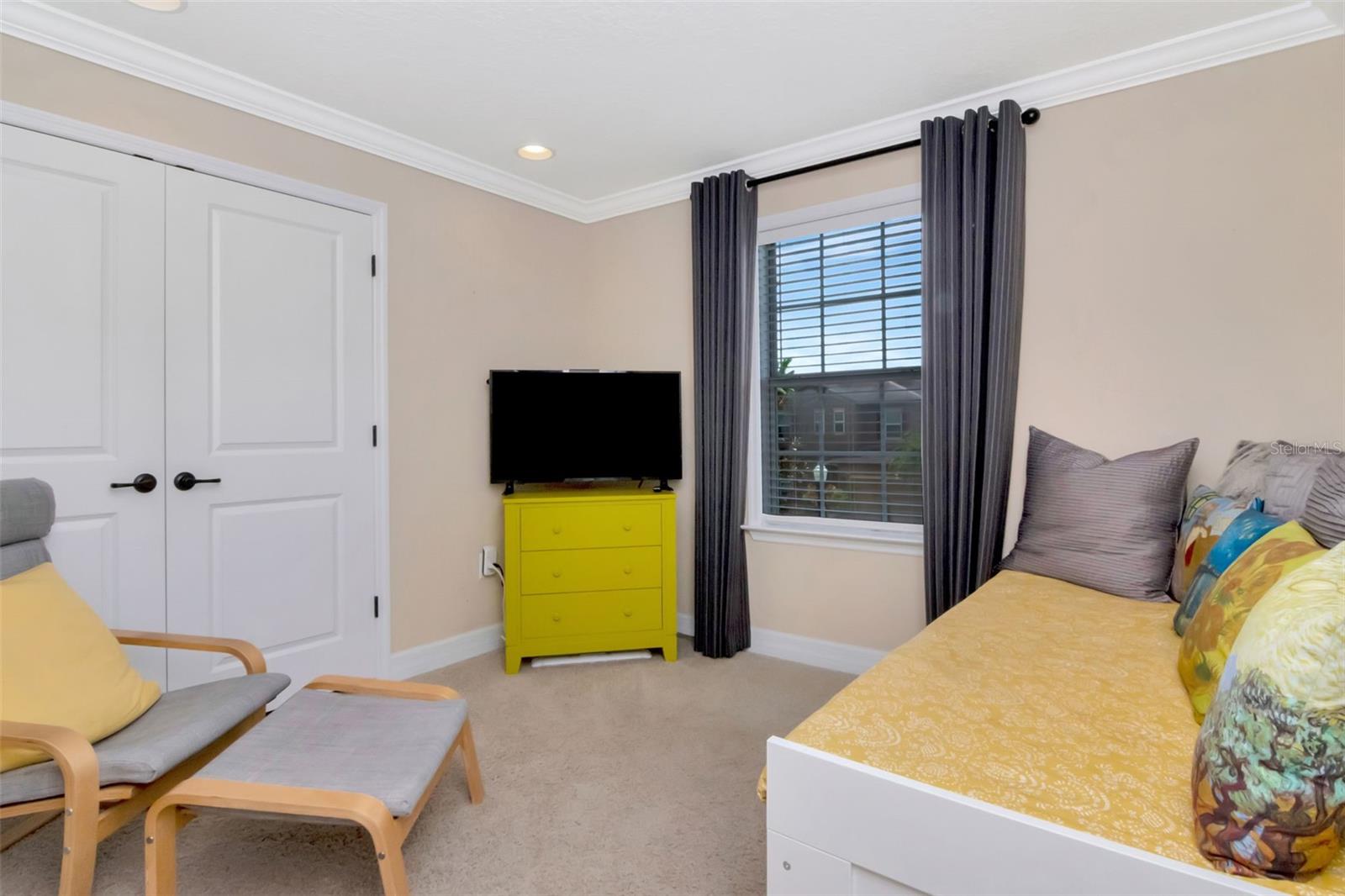 4527 SCARLET LOOP