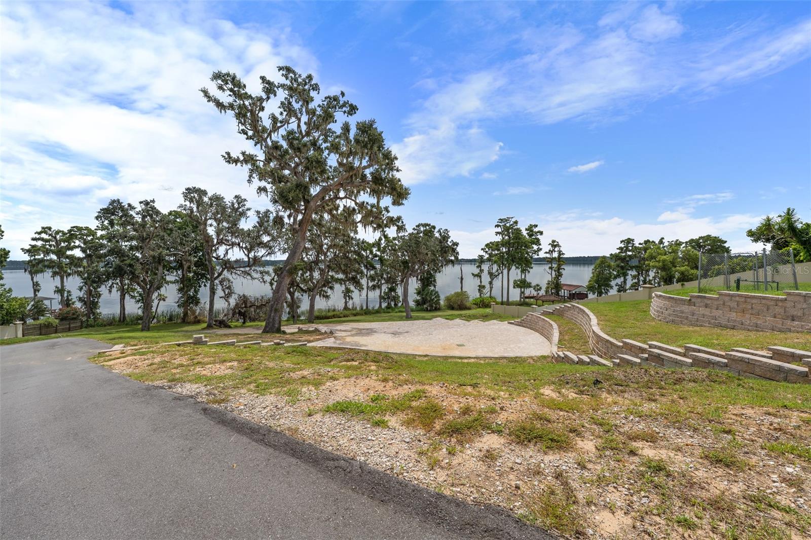 11901 FORT KING HWY