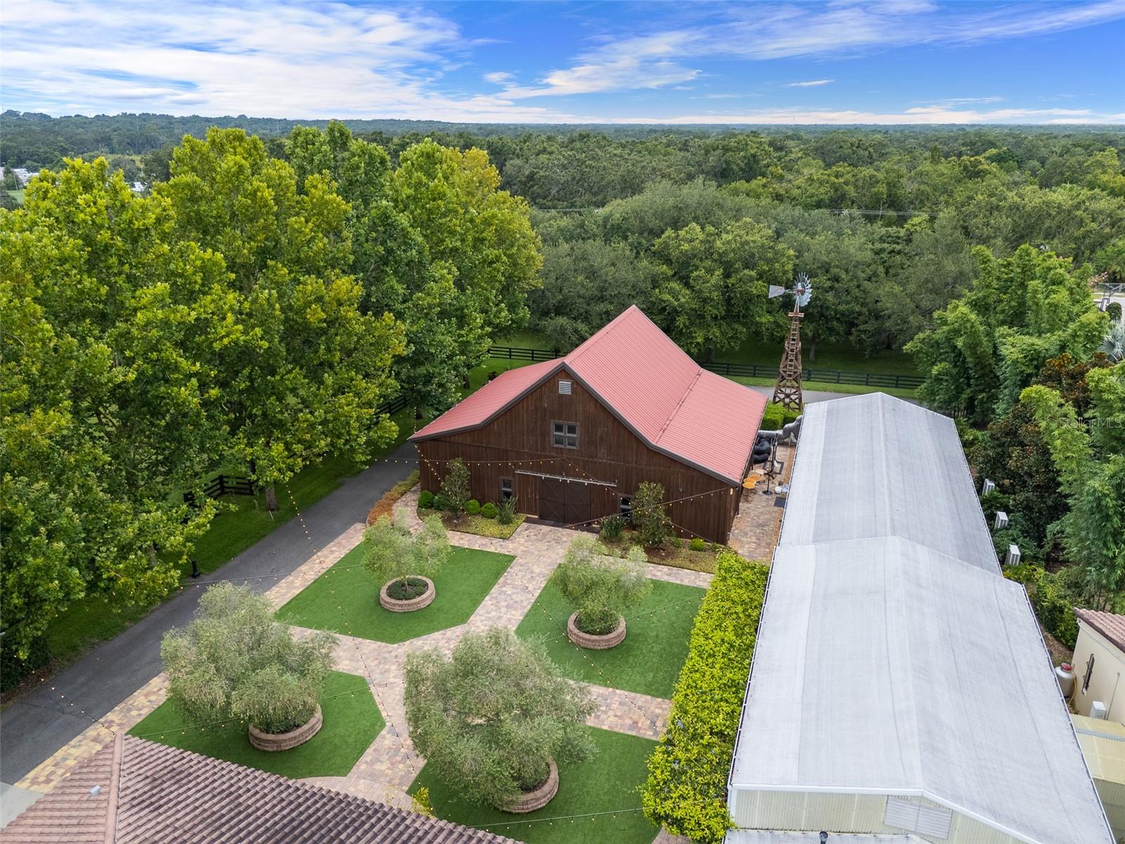 11901 FORT KING HWY