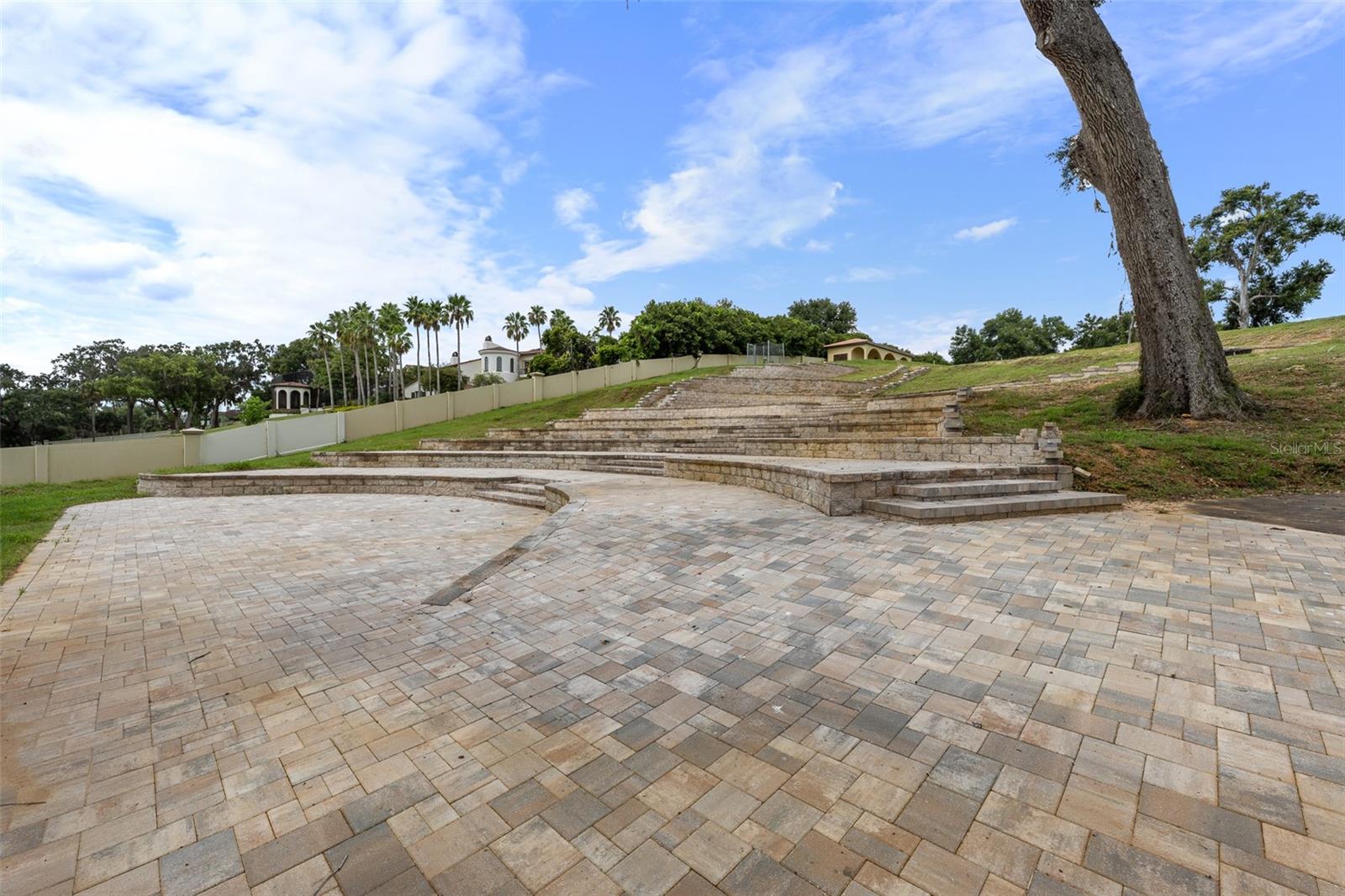 11901 FORT KING HWY