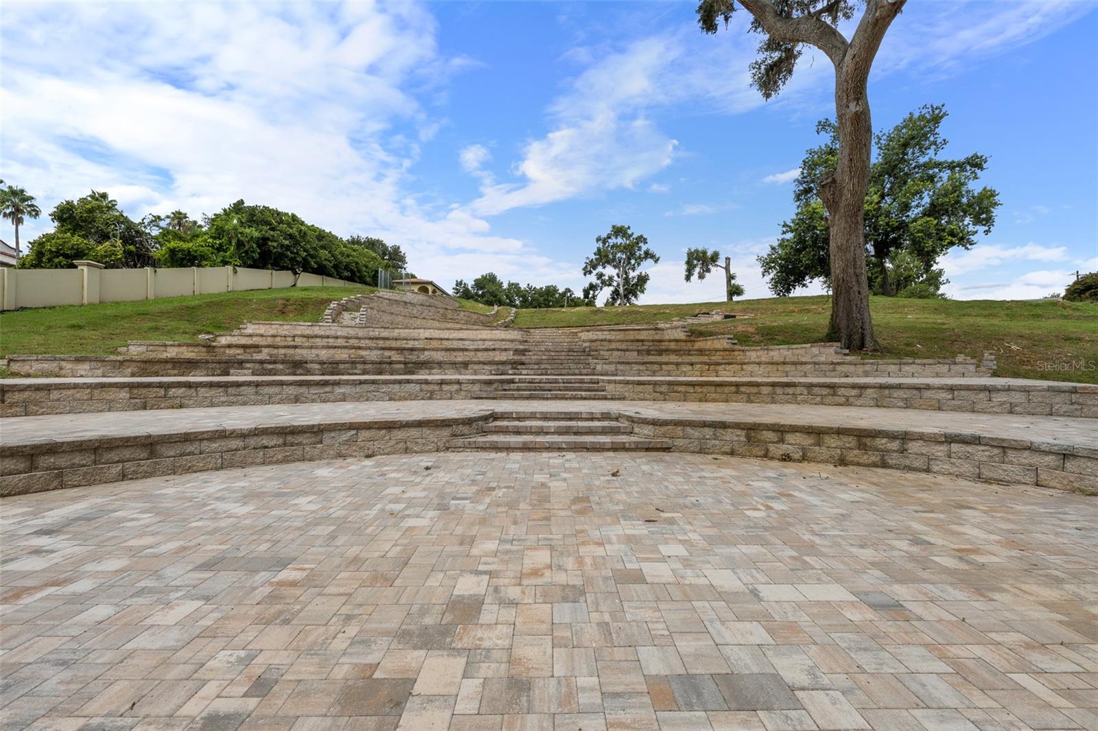 11901 FORT KING HWY
