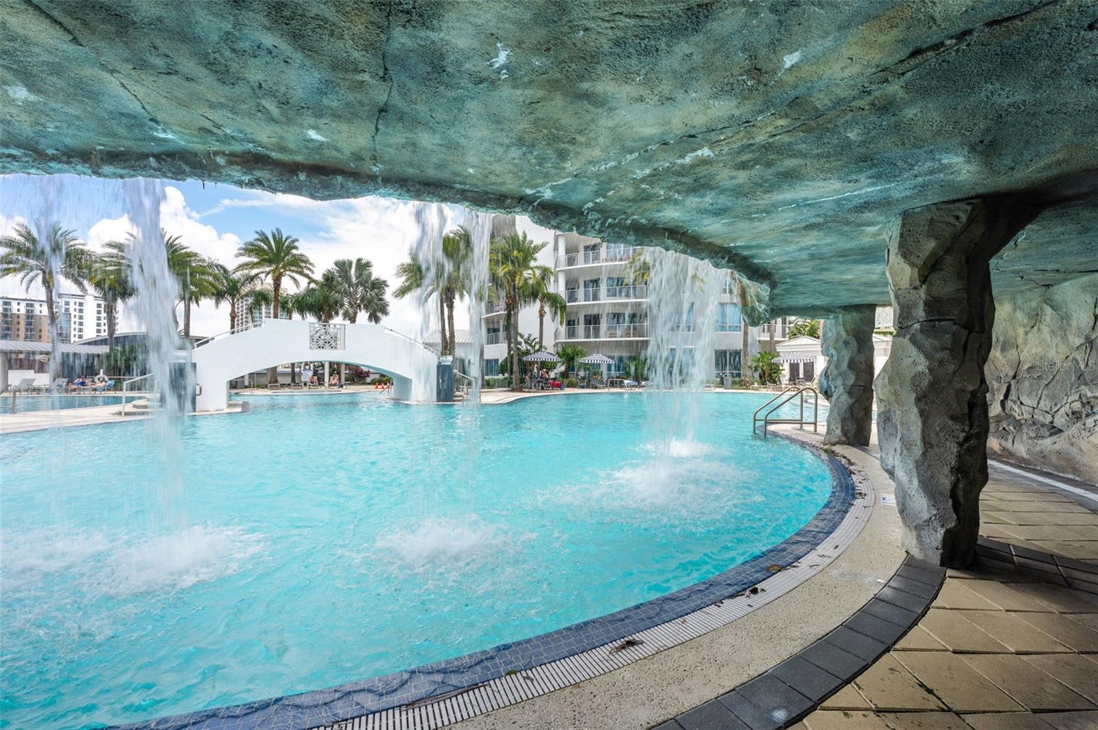 1209 E CUMBERLAND AVE #2101