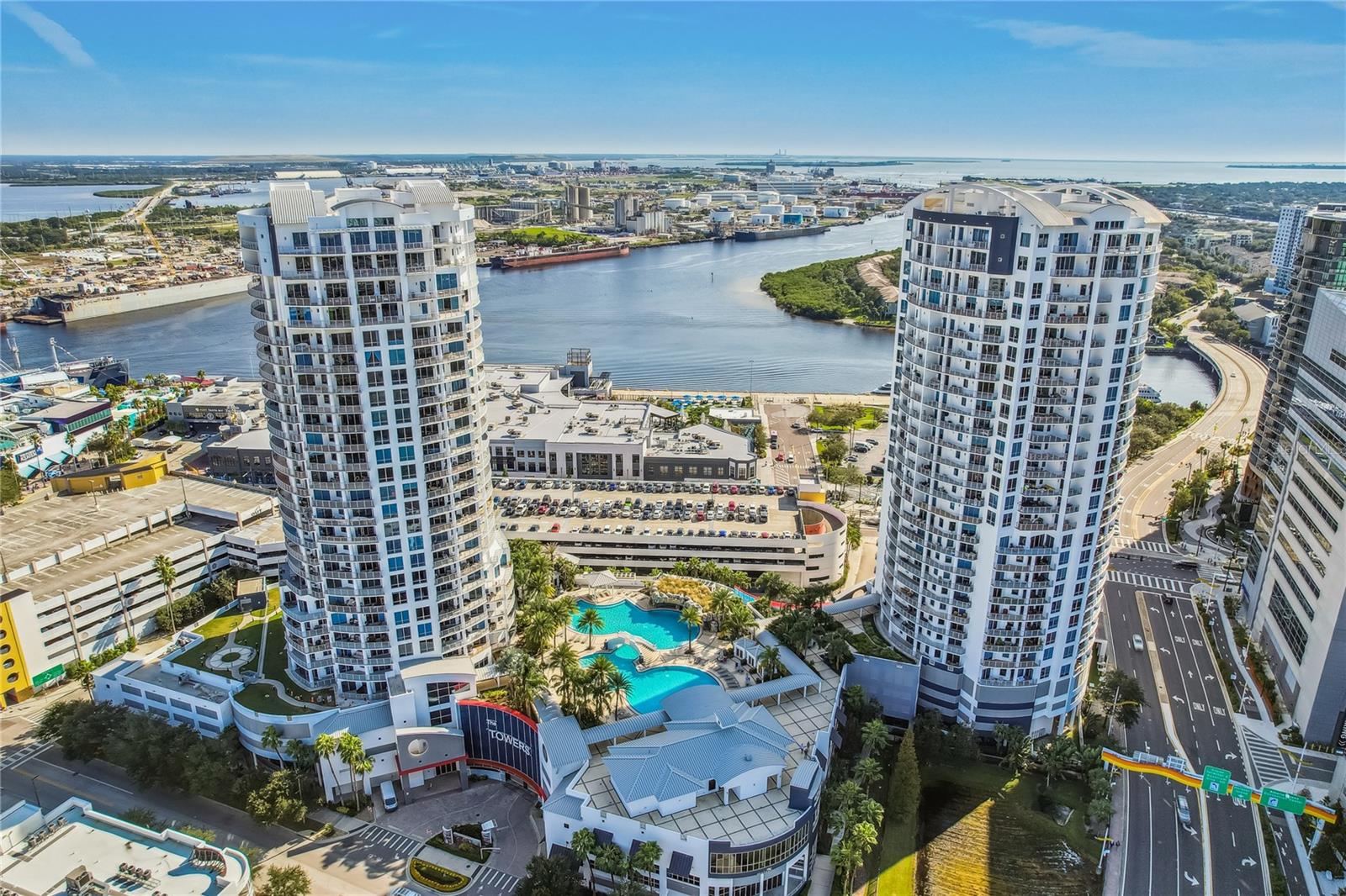 1209 E CUMBERLAND AVE #2101