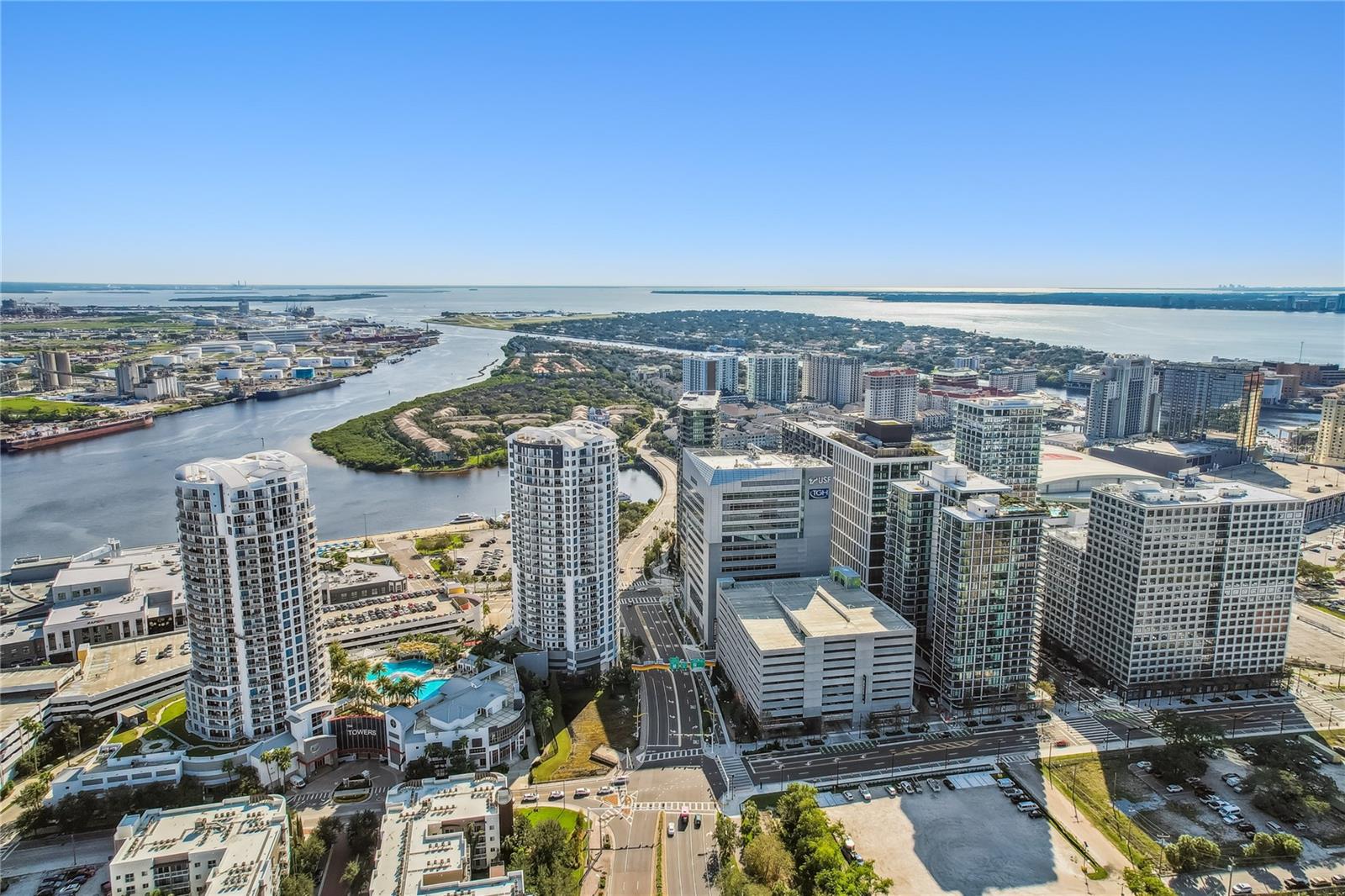 1209 E CUMBERLAND AVE #2101