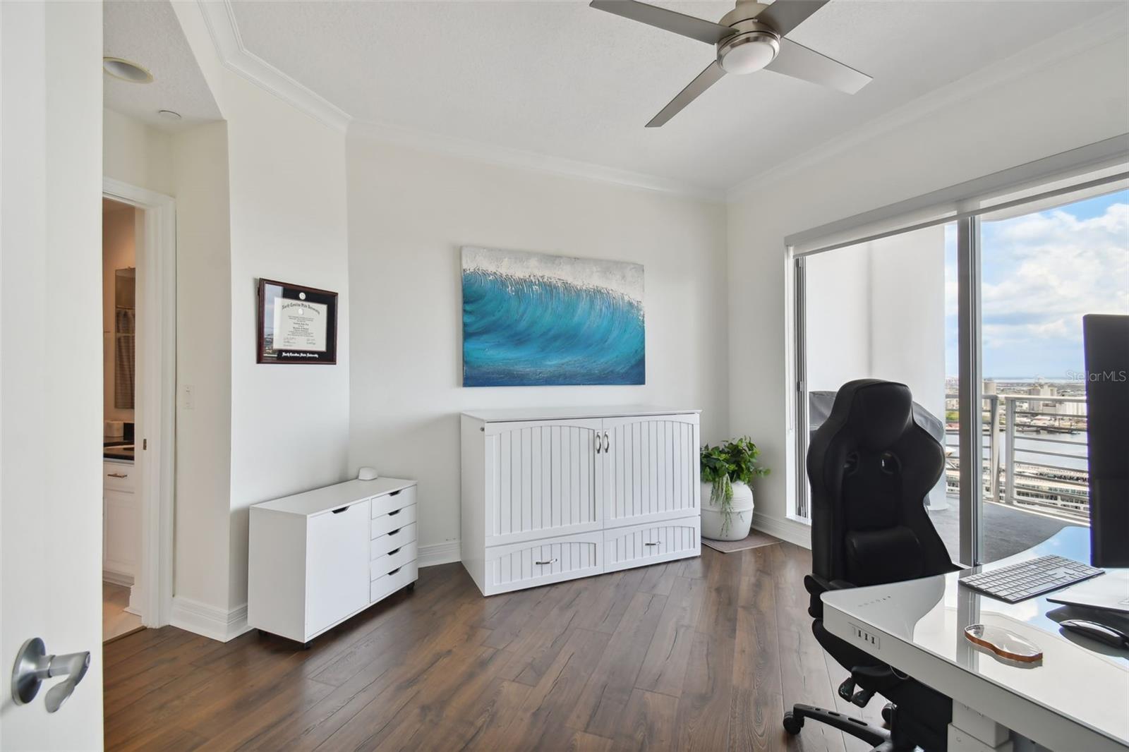 1209 E CUMBERLAND AVE #2101