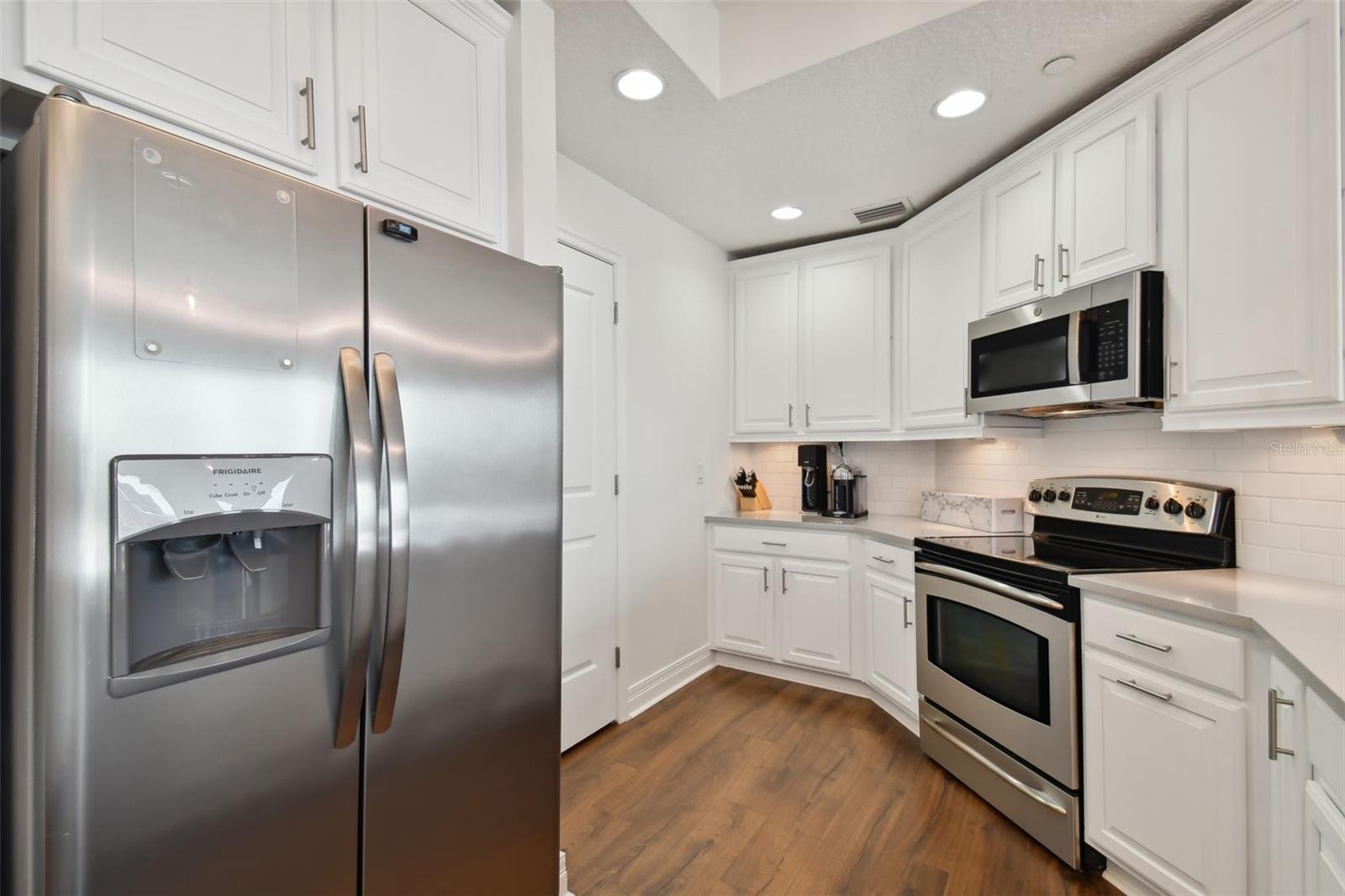 1209 E CUMBERLAND AVE #2101