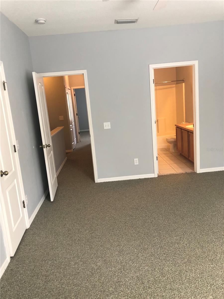 5720 FISHHAWK RIDGE DR