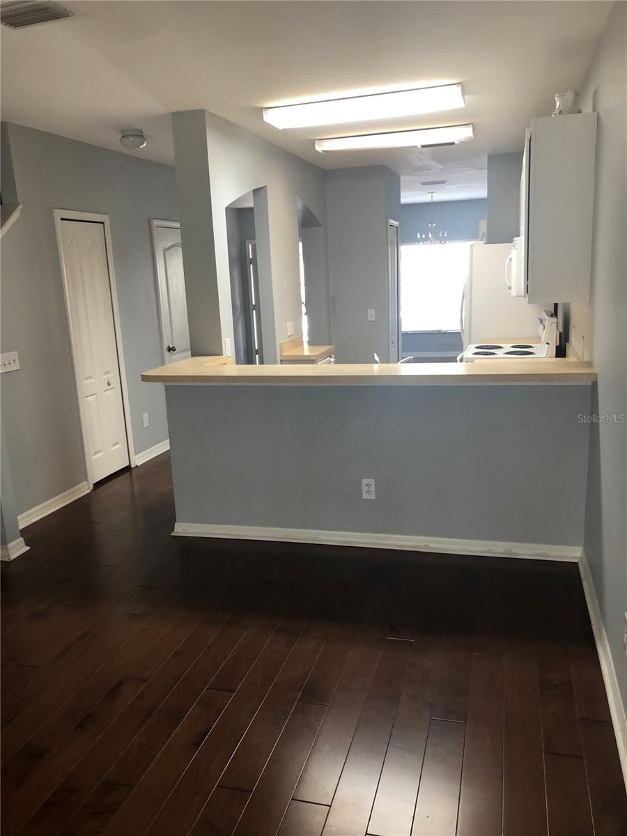 5720 FISHHAWK RIDGE DR