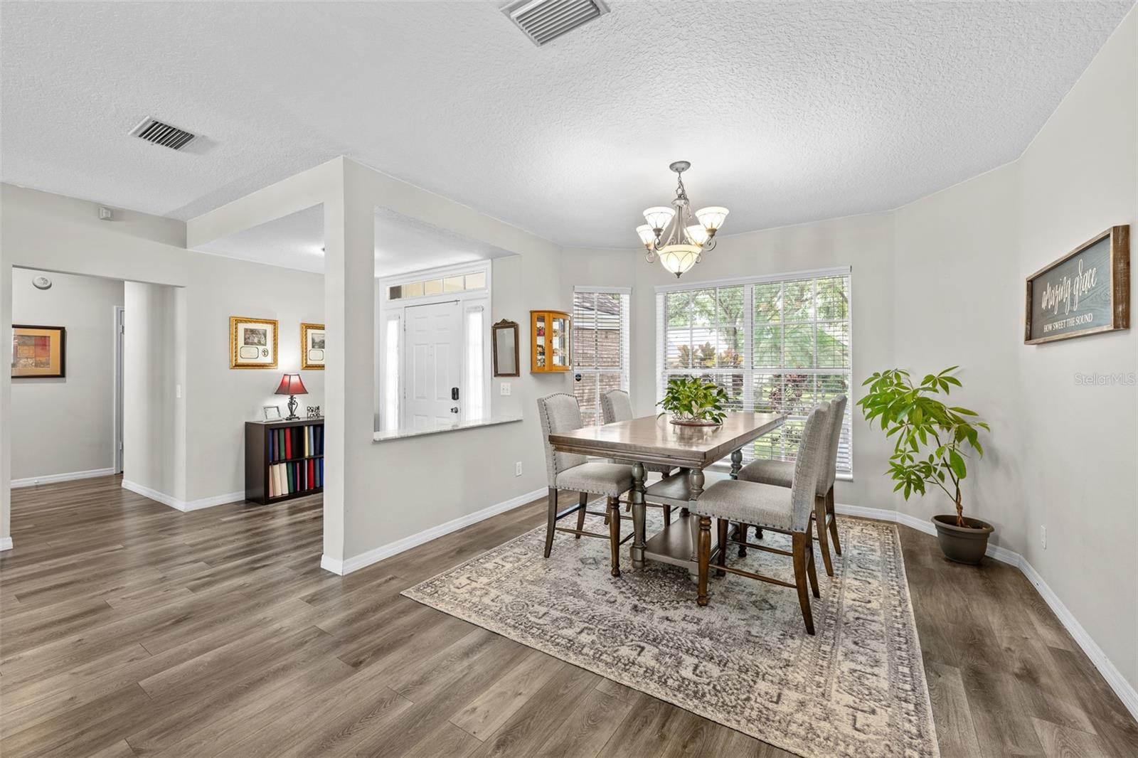 15612 INDIAN QUEEN DR