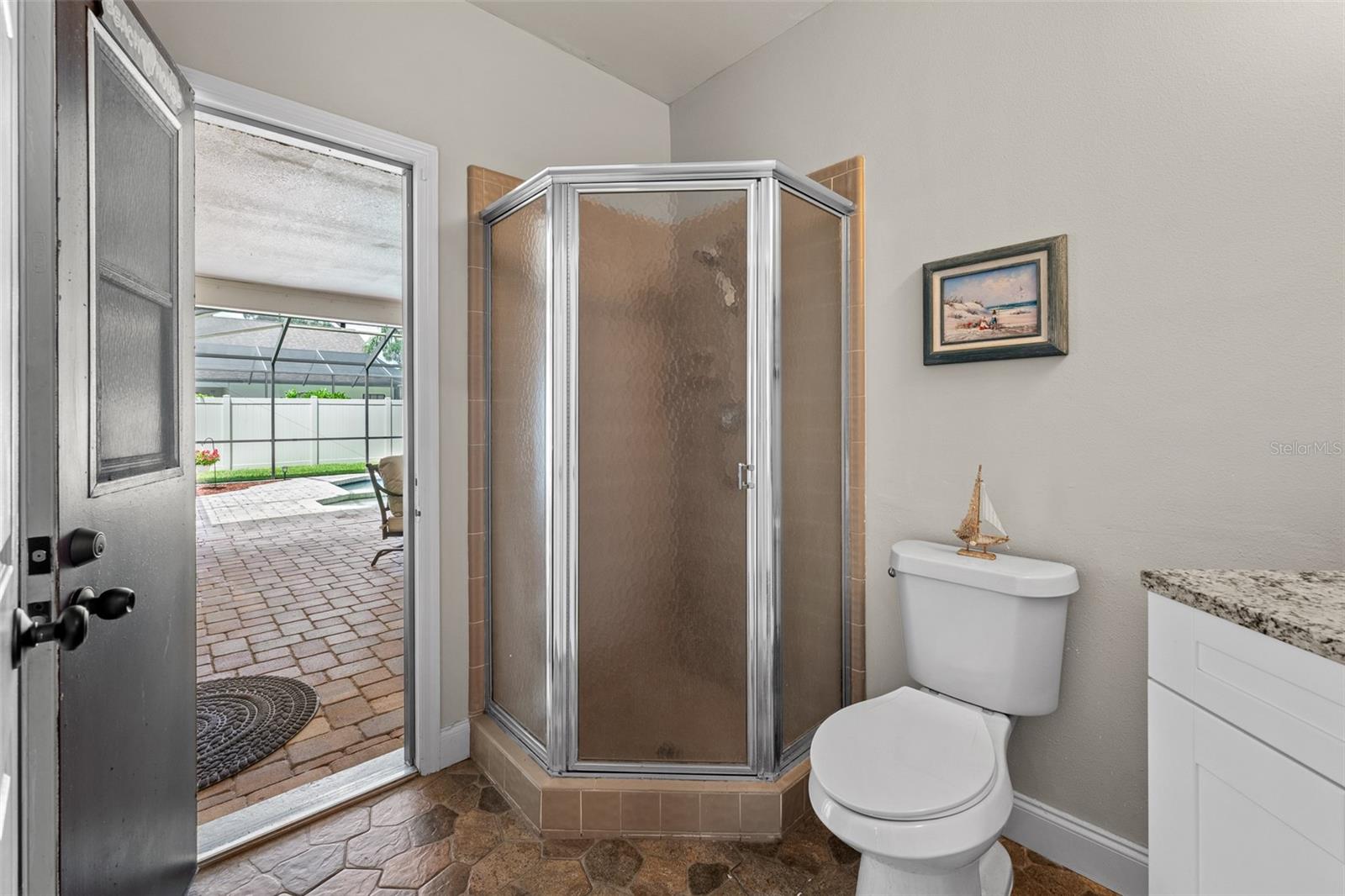 15612 INDIAN QUEEN DR