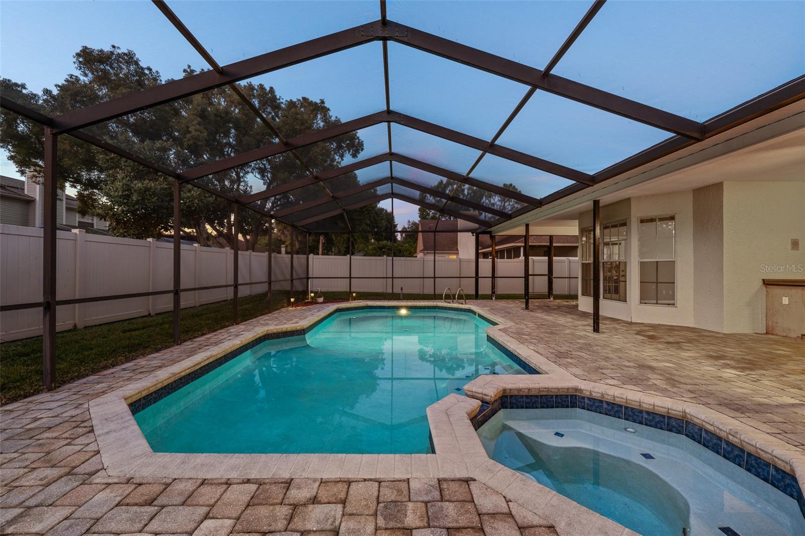 15612 INDIAN QUEEN DR